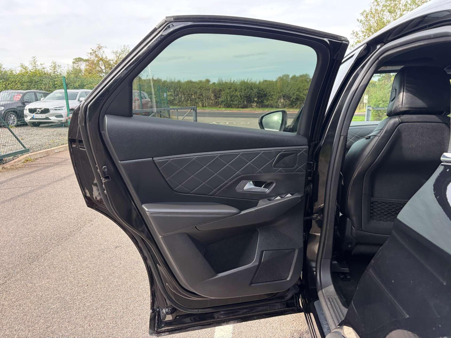 DS Automobiles DS 7 Crossback view 14