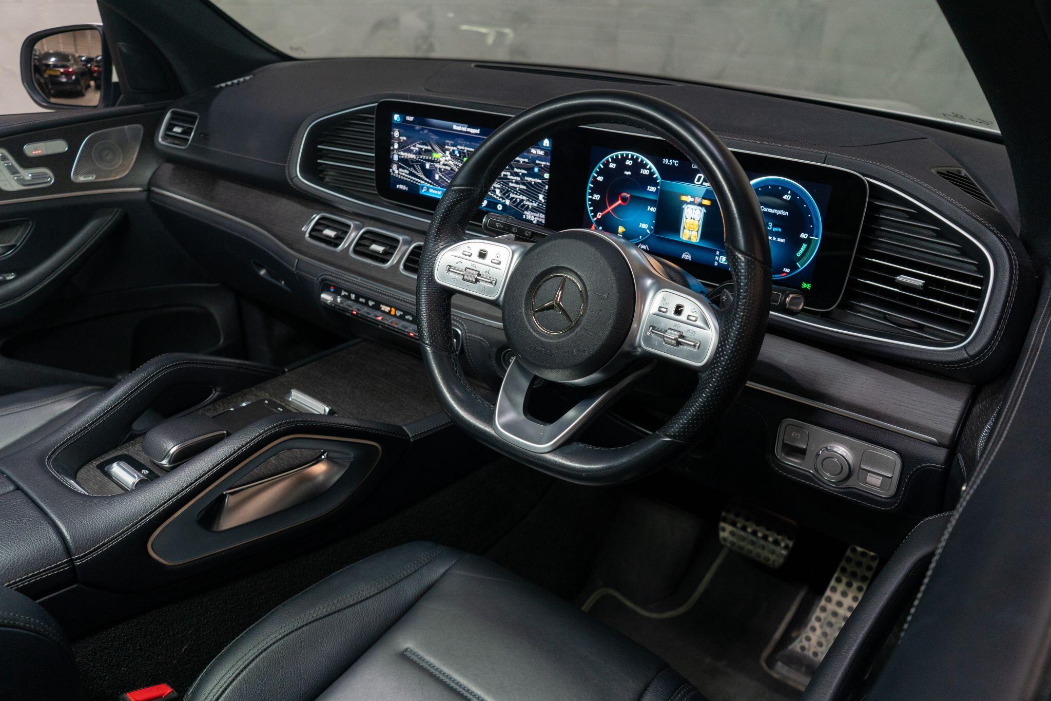 Mercedes-Benz GLE view 11
