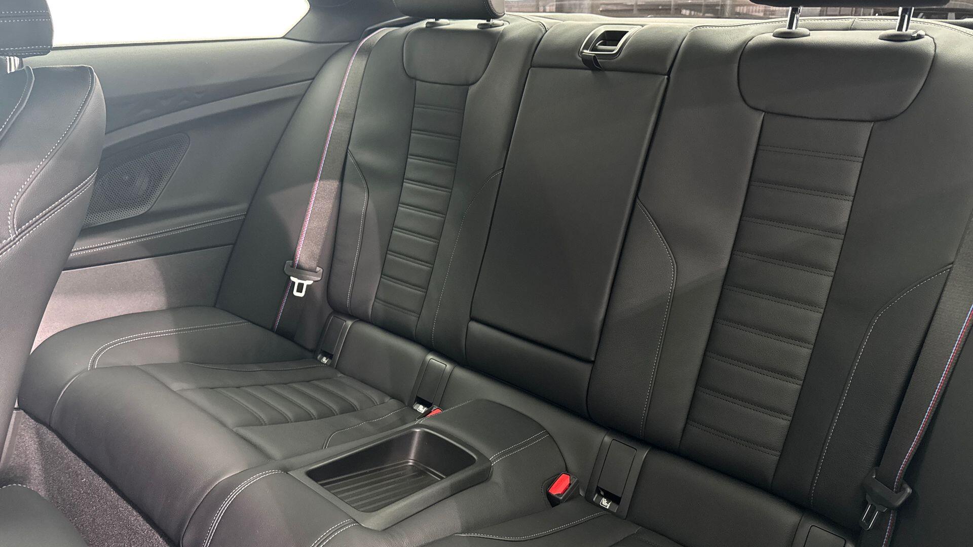 BMW 2 Series view 19