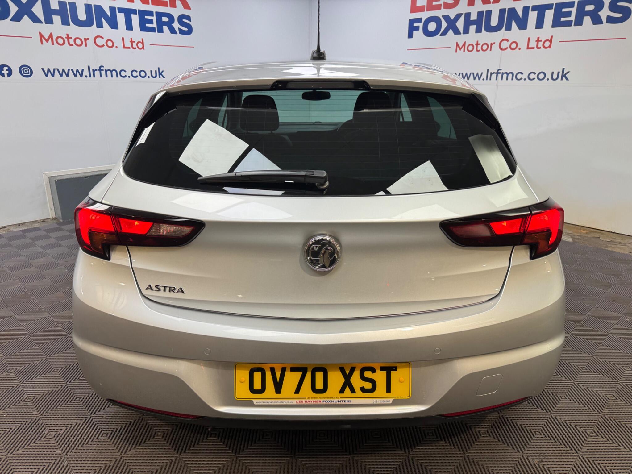 Vauxhall Astra view 5