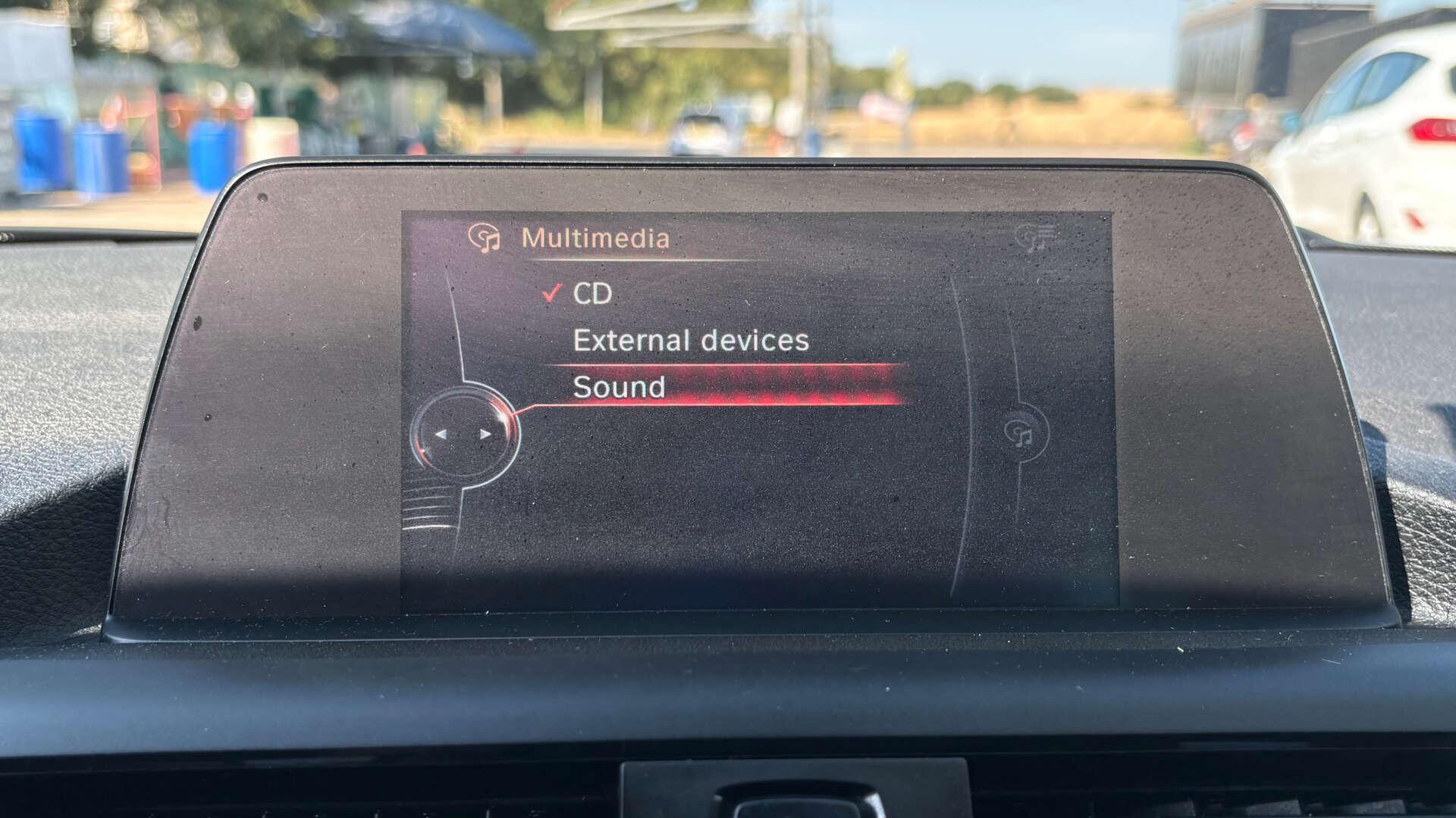 BMW 1 Series view 25