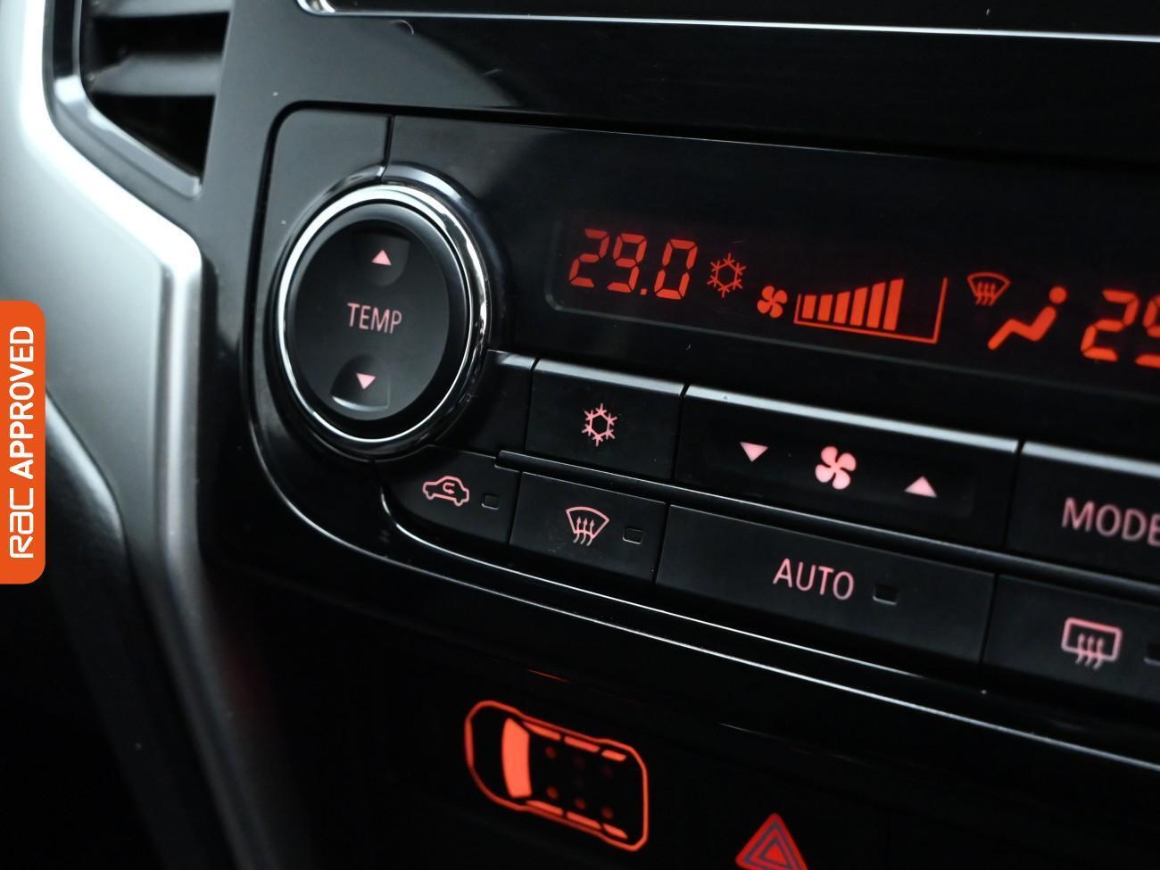 Mitsubishi L200 view 16