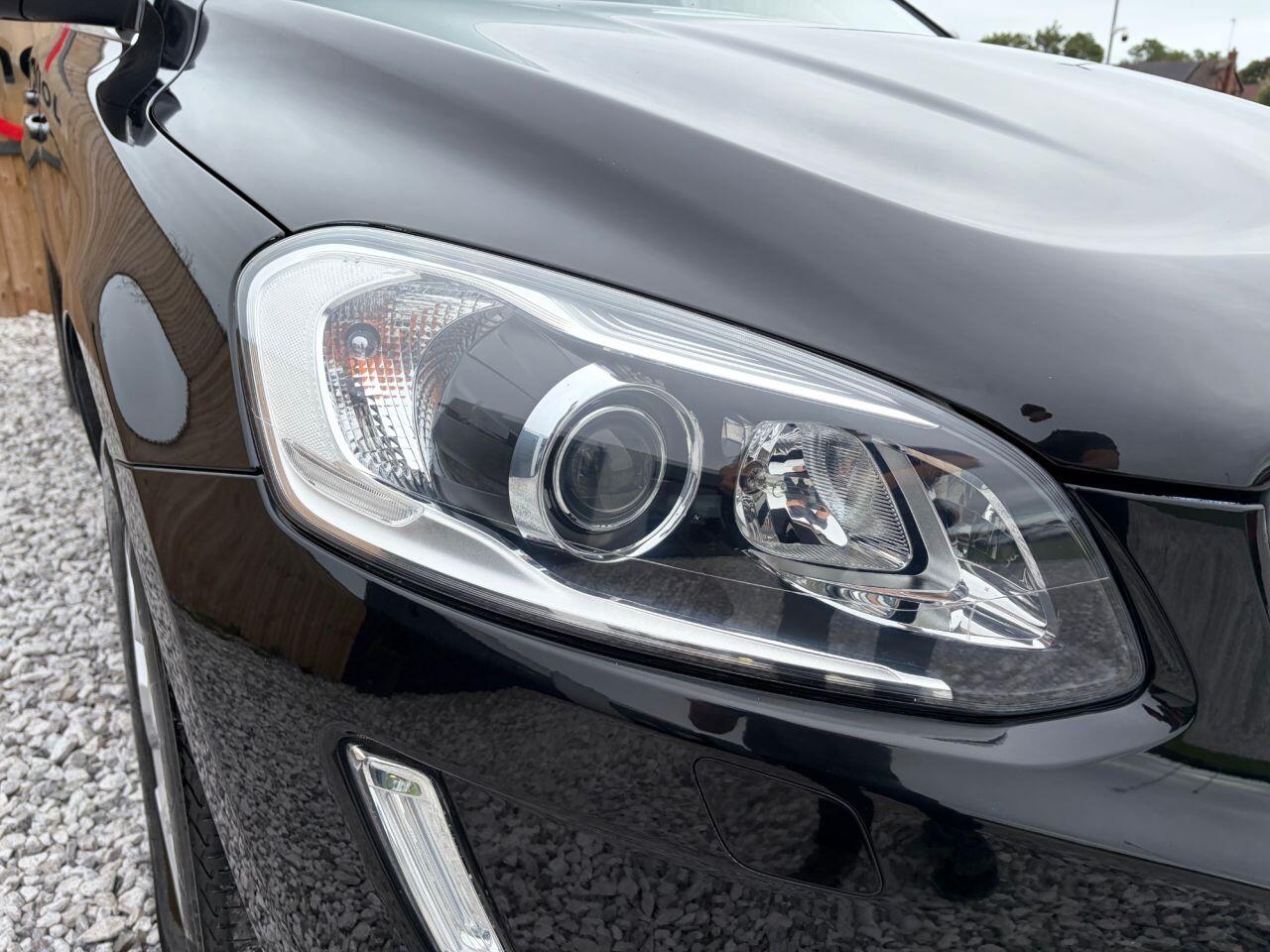 Volvo XC60 view 7