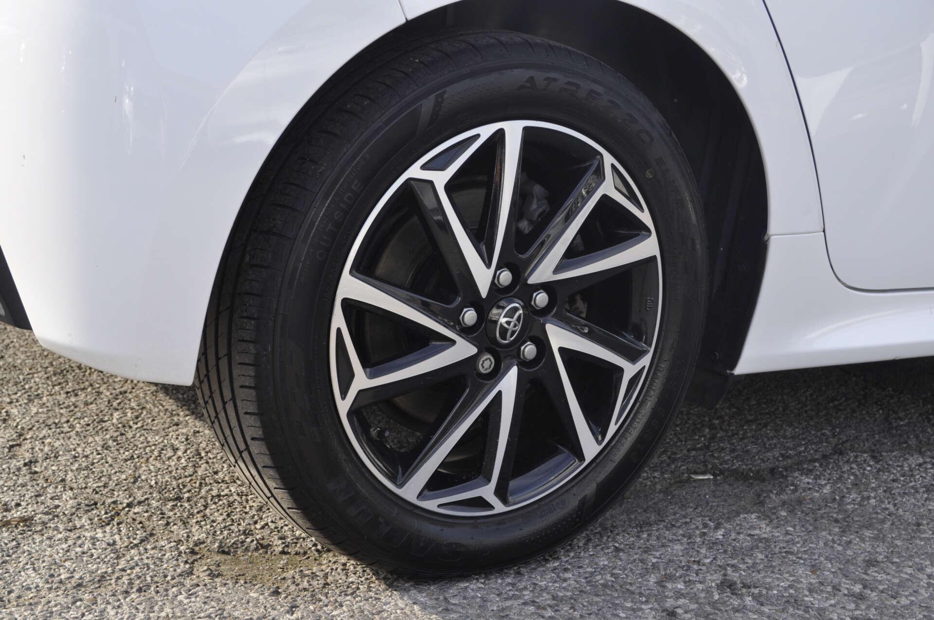 Toyota Yaris view 27