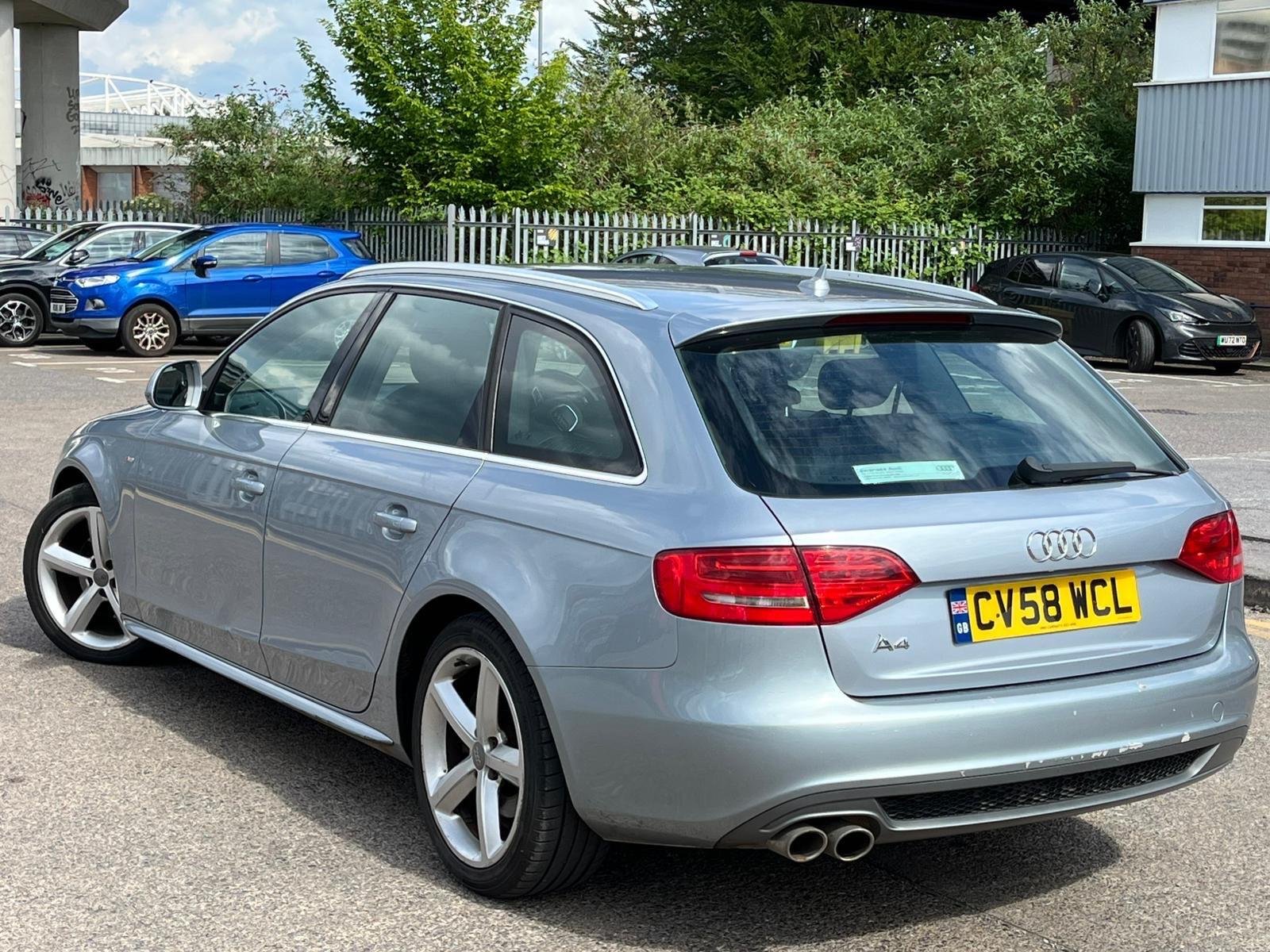 Audi A4 view 4
