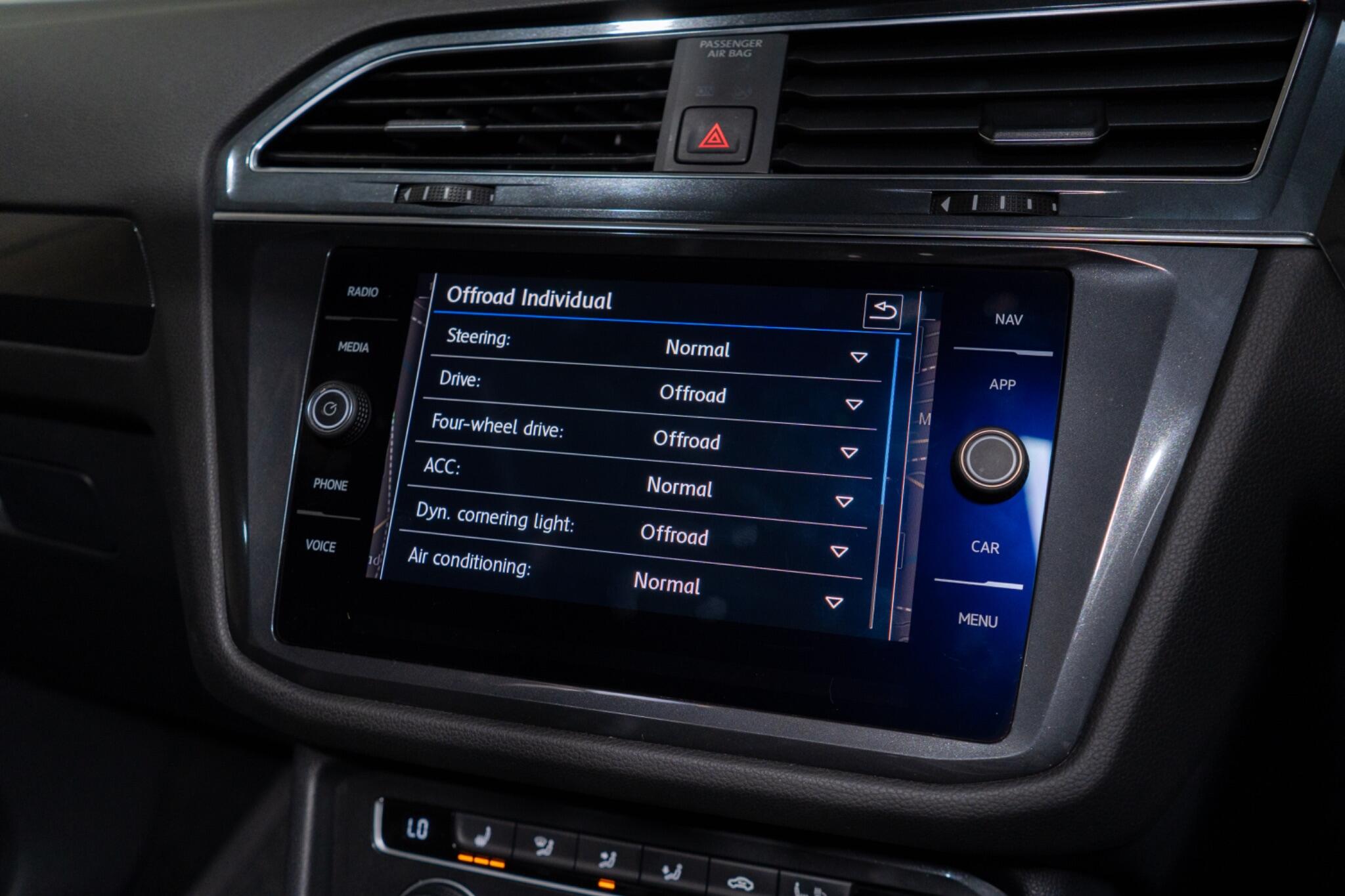Volkswagen Tiguan Allspace view 38