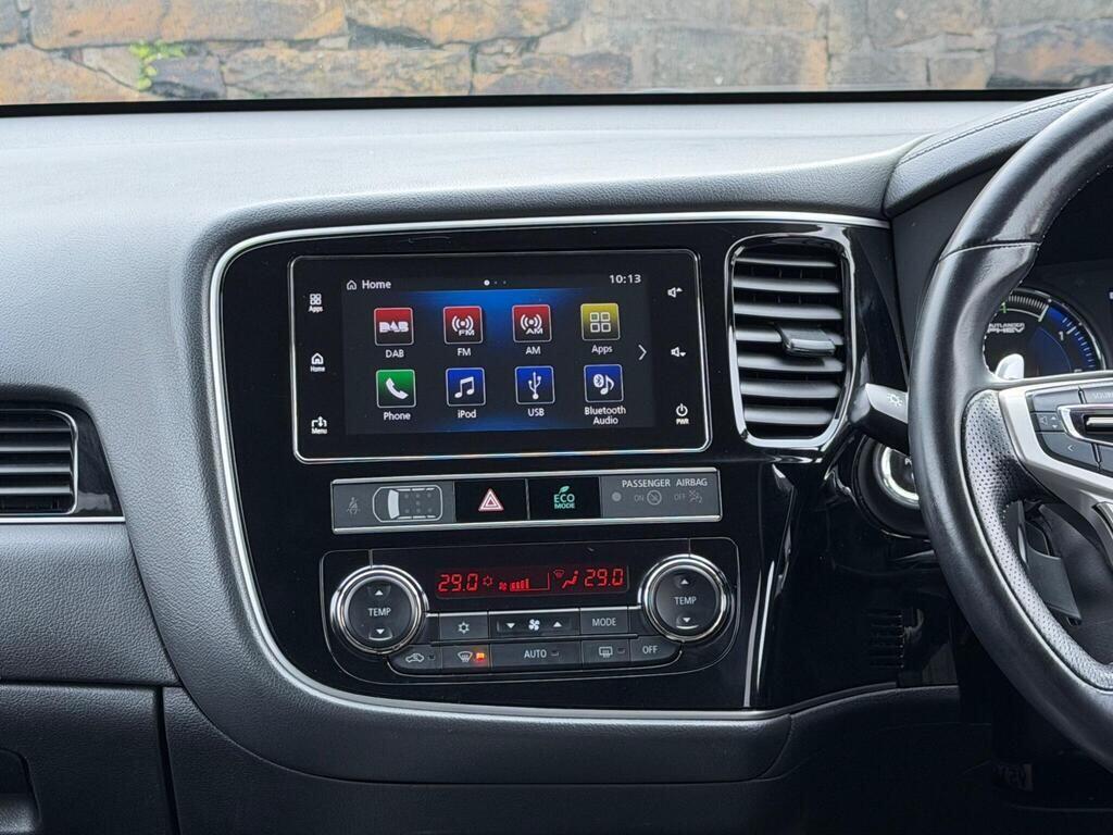 Mitsubishi Outlander view 27