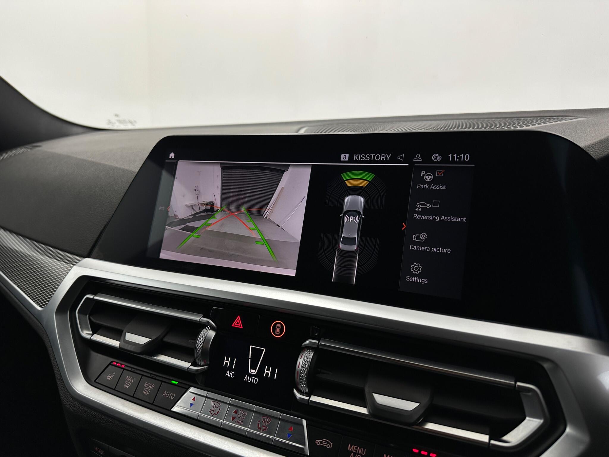 BMW 3 Series view 23