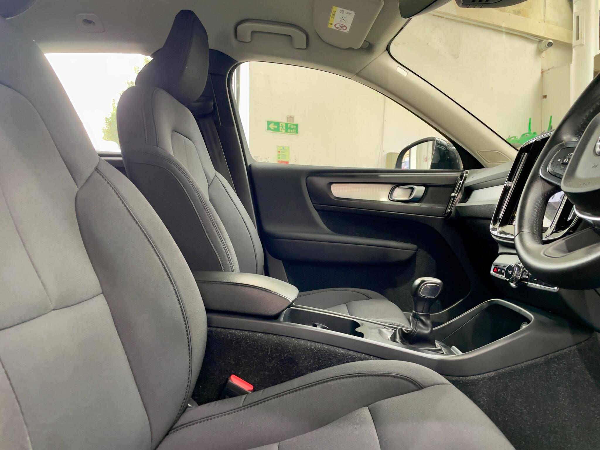 Volvo XC40 view 39