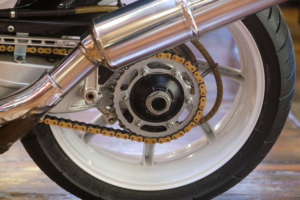 Honda VFR750 view 19