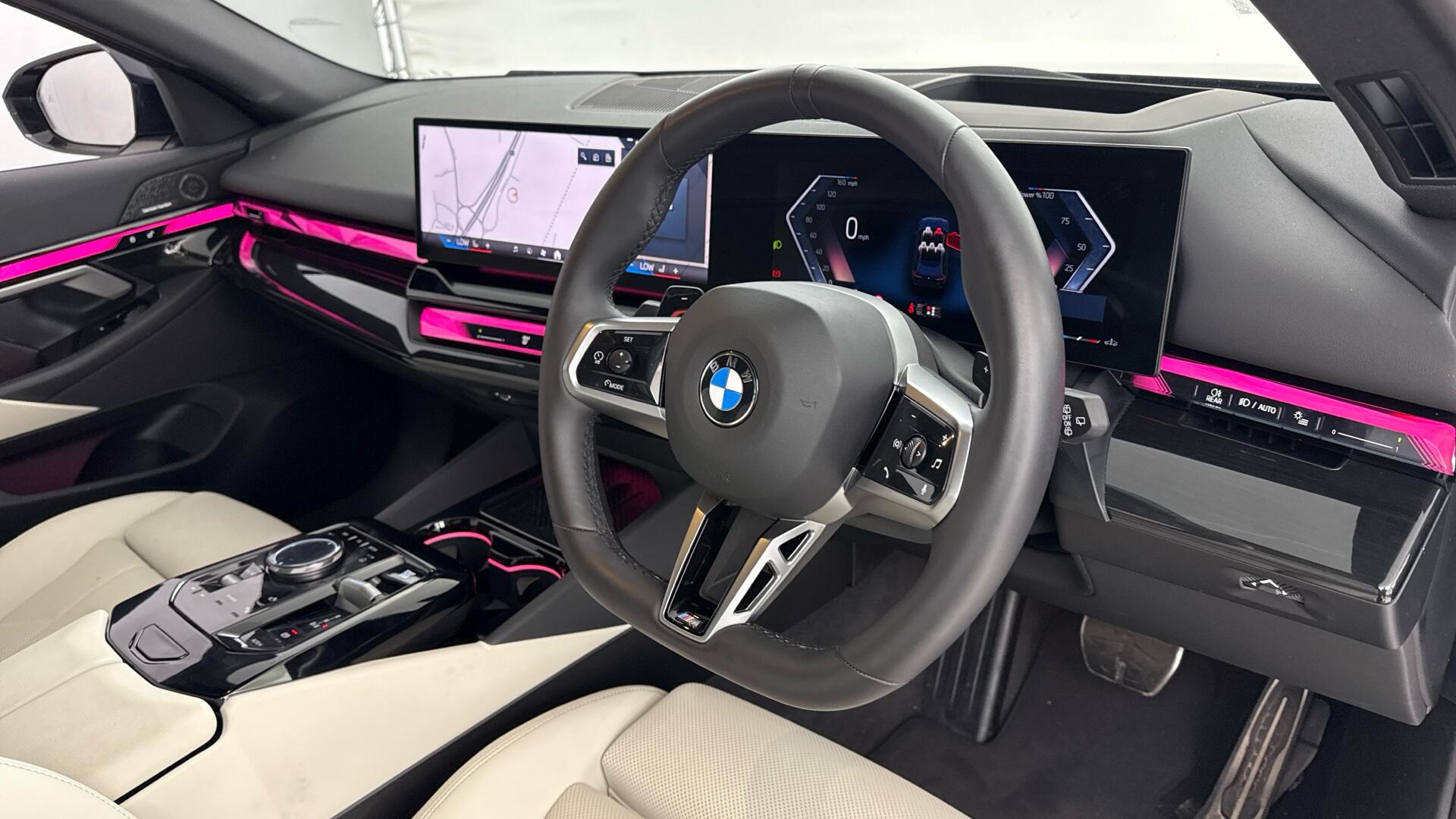 BMW 5 Series view 6