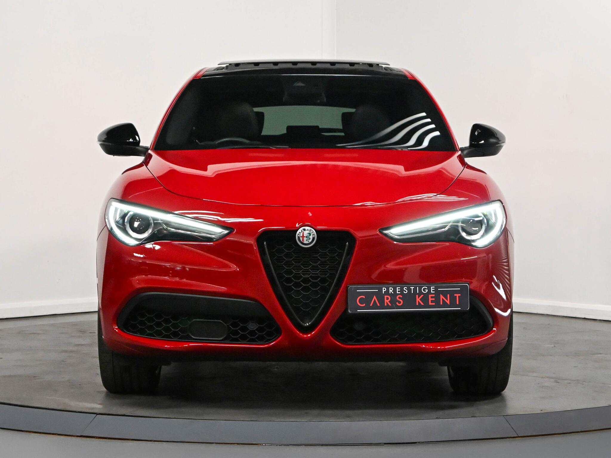 Alfa Romeo Stelvio view 8