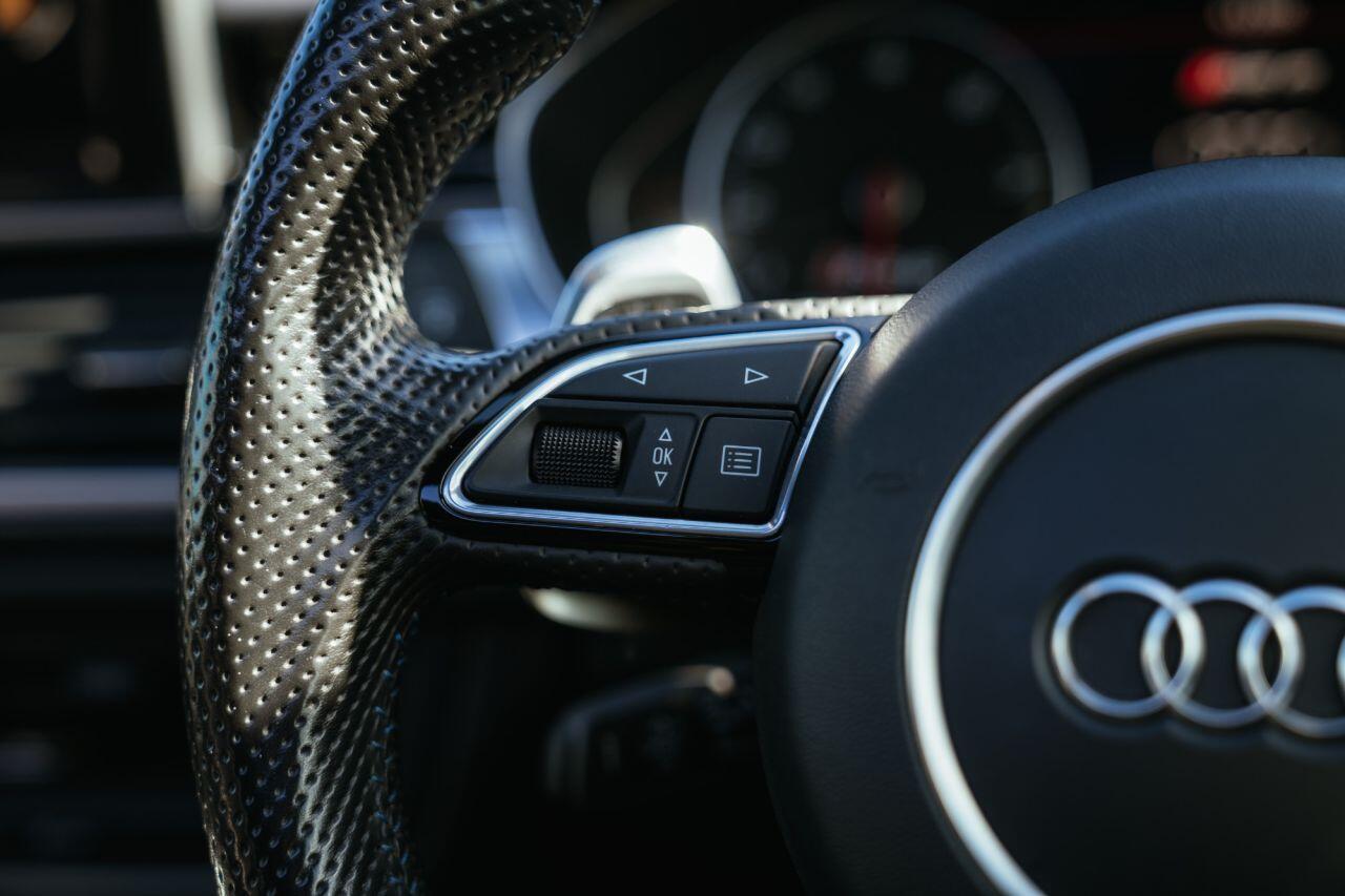 Audi RS6 view 60