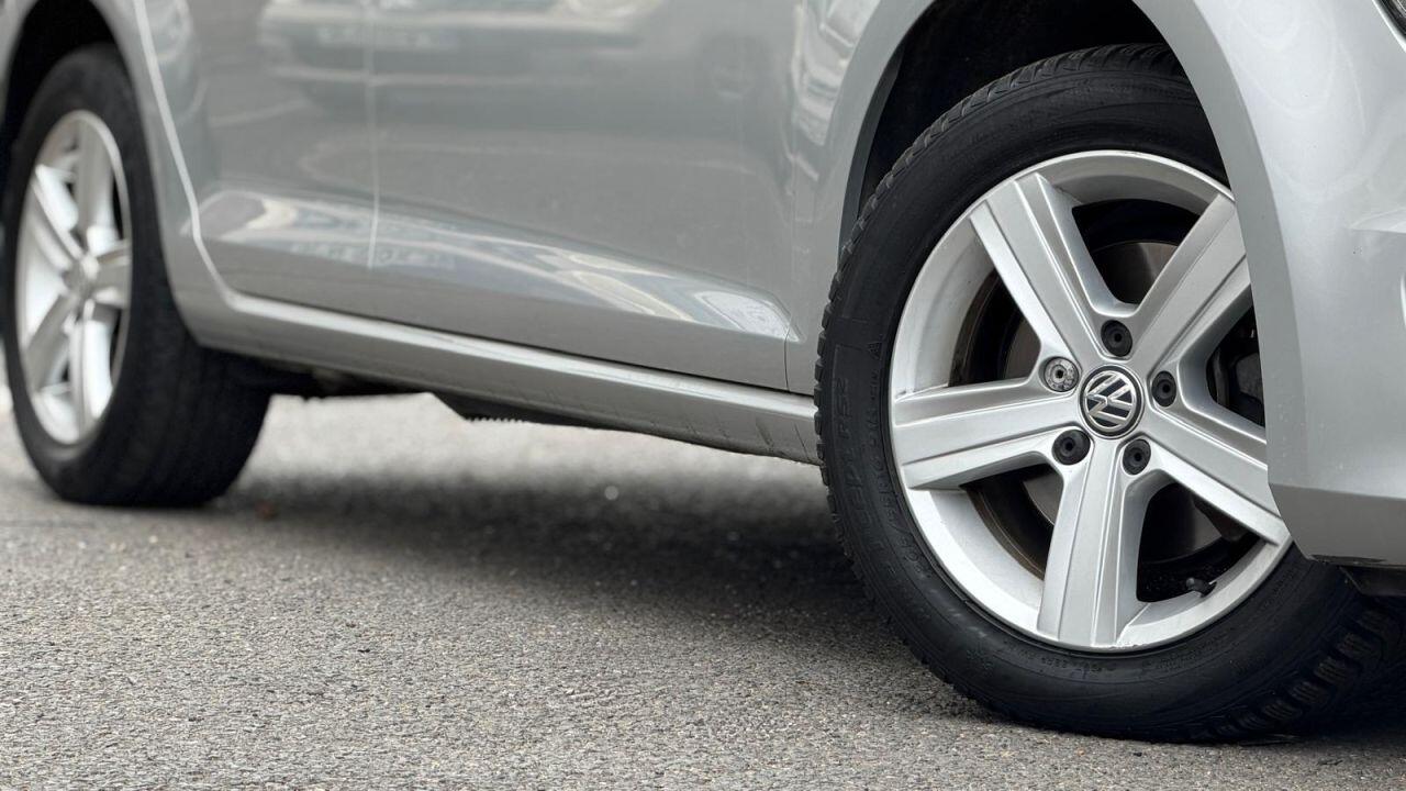 Volkswagen Golf view 7