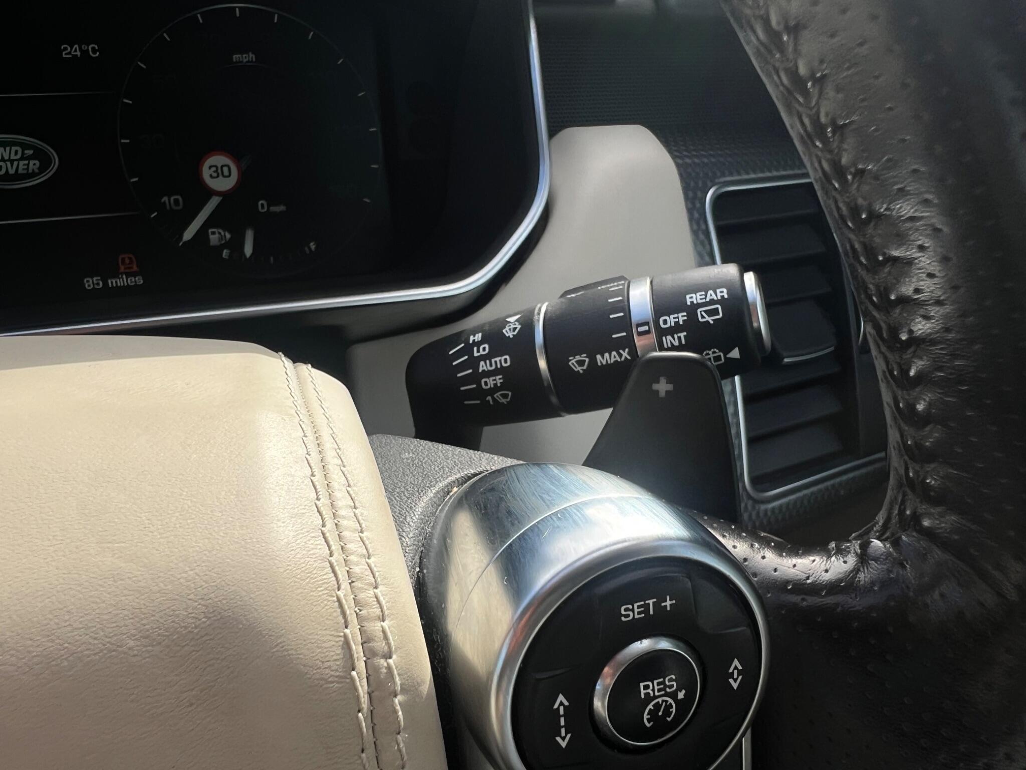 Land Rover Range Rover Sport view 45