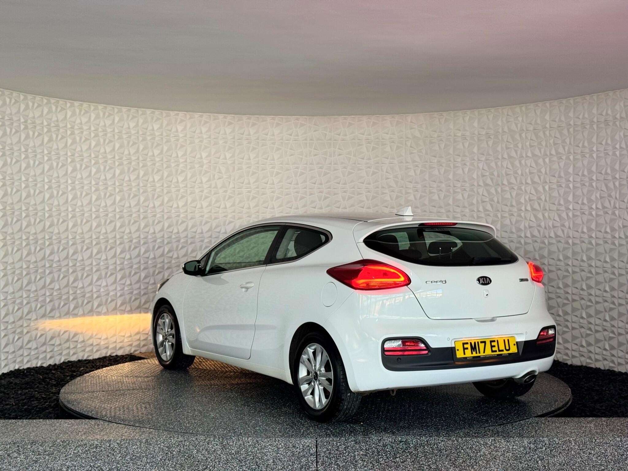 Kia Proceed view 17