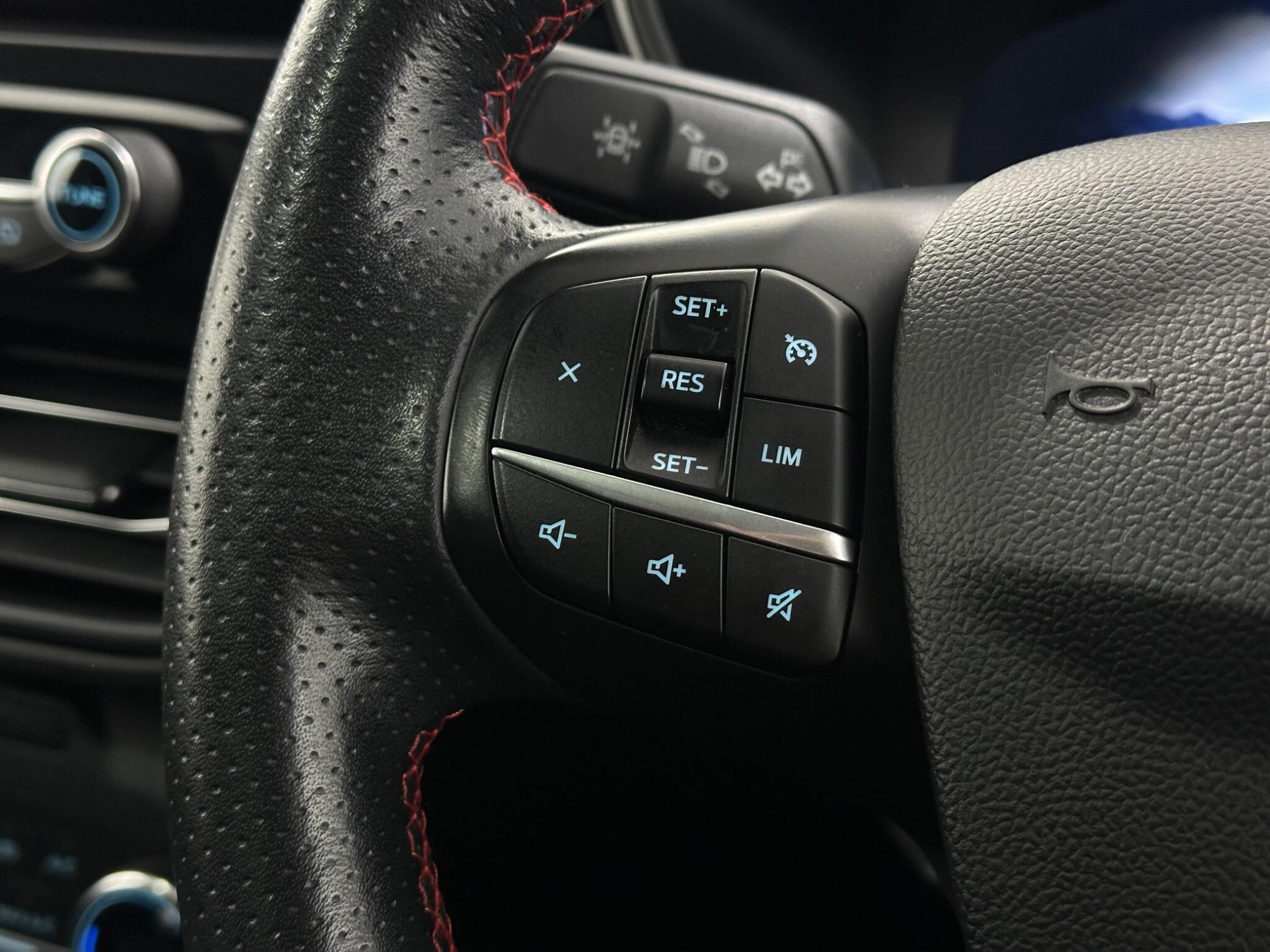 Ford Kuga view 14