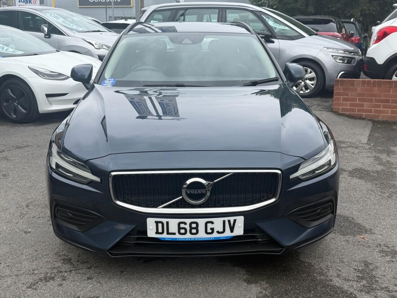 Volvo V60 view 2