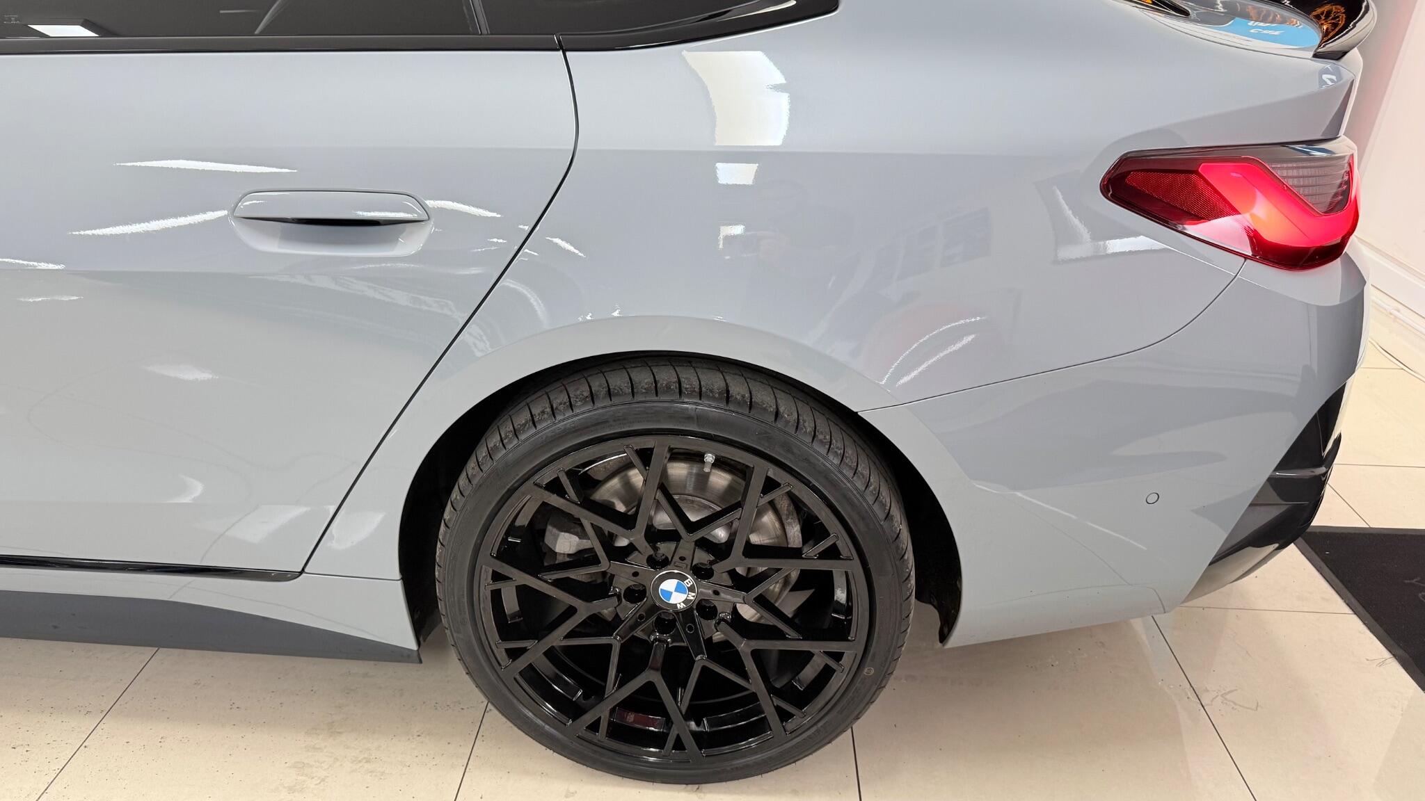 BMW I4 view 43