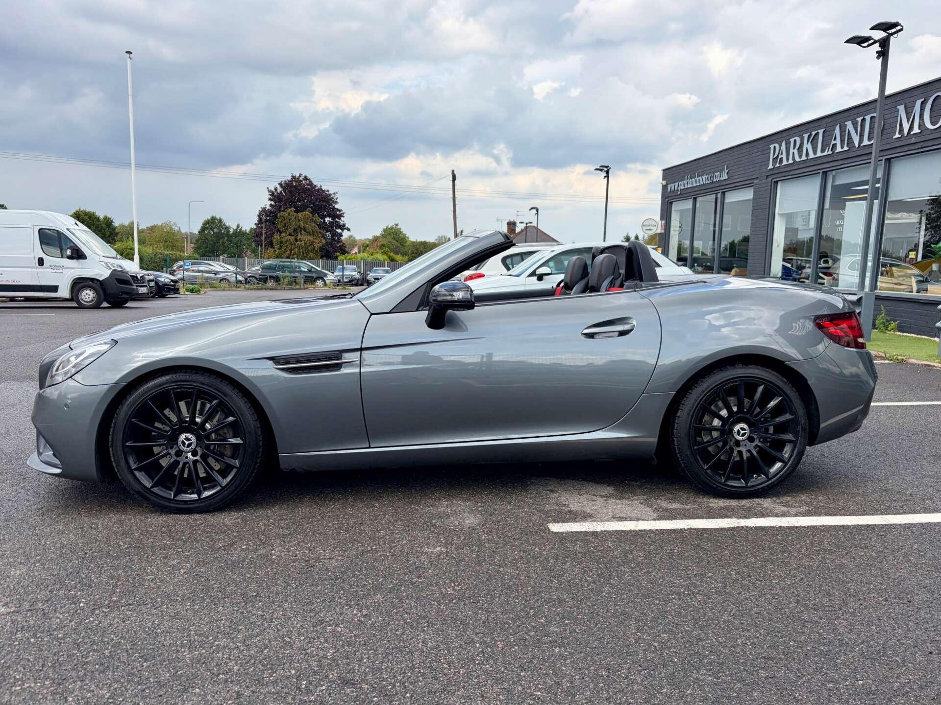 Mercedes-Benz SLC view 5
