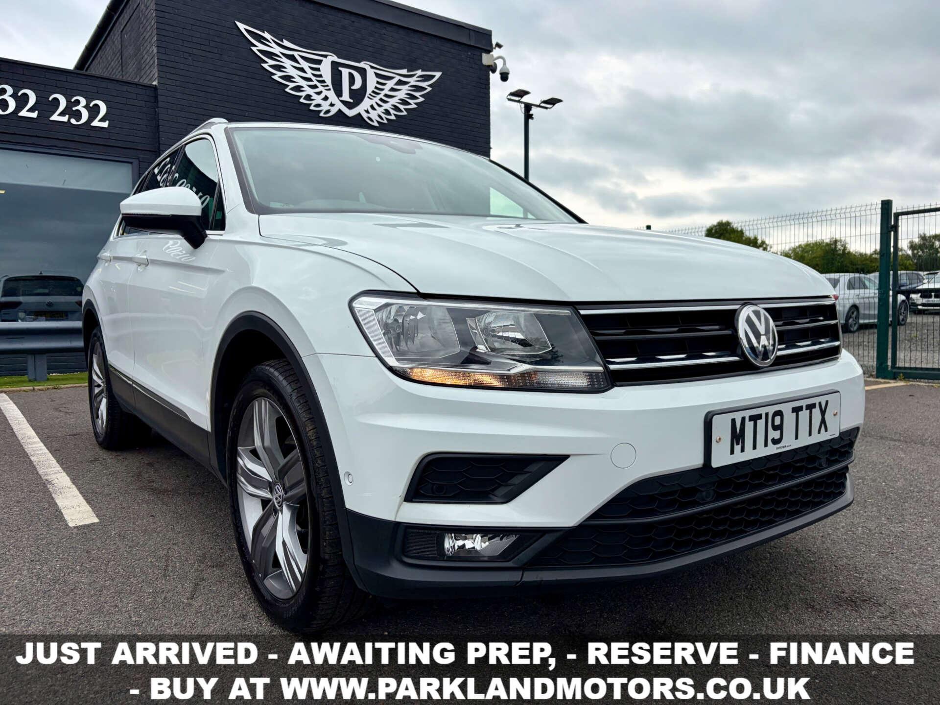 Volkswagen Tiguan main image