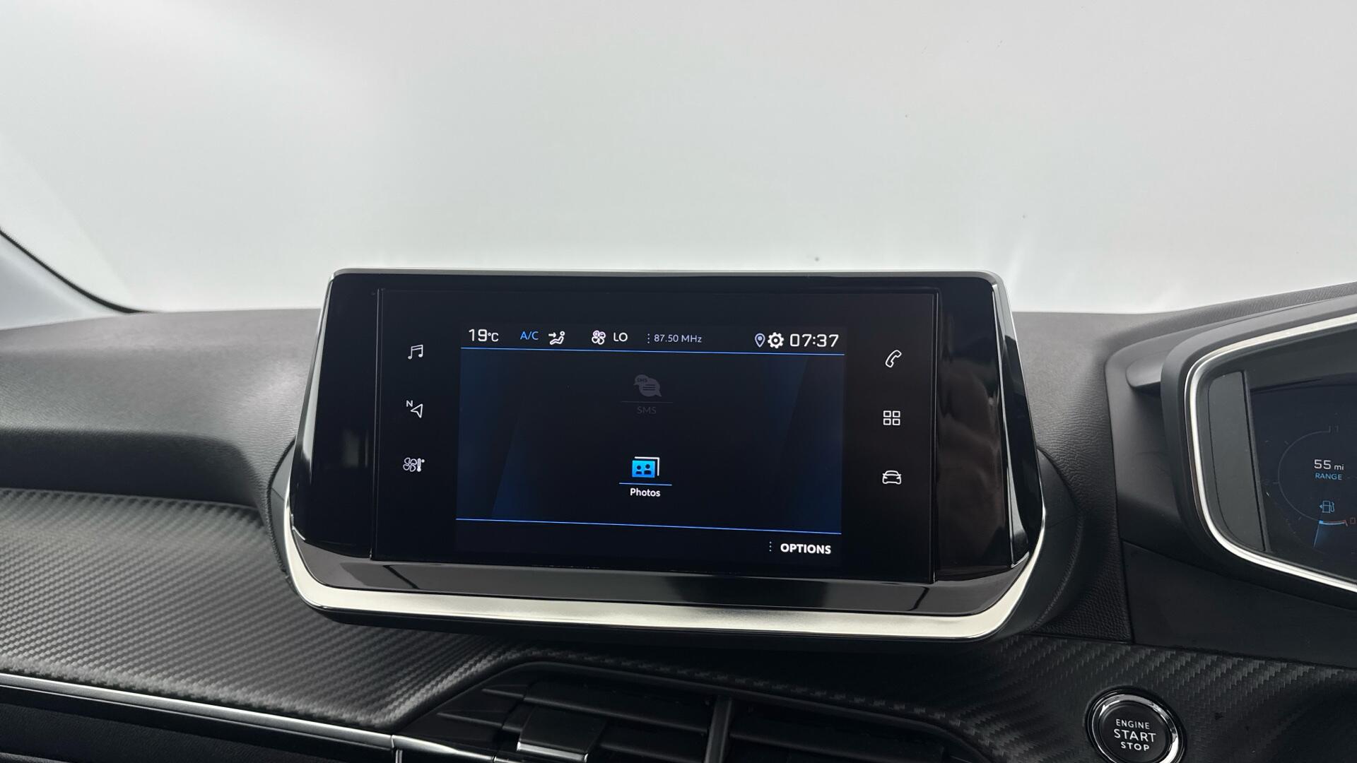 Peugeot 208 view 28