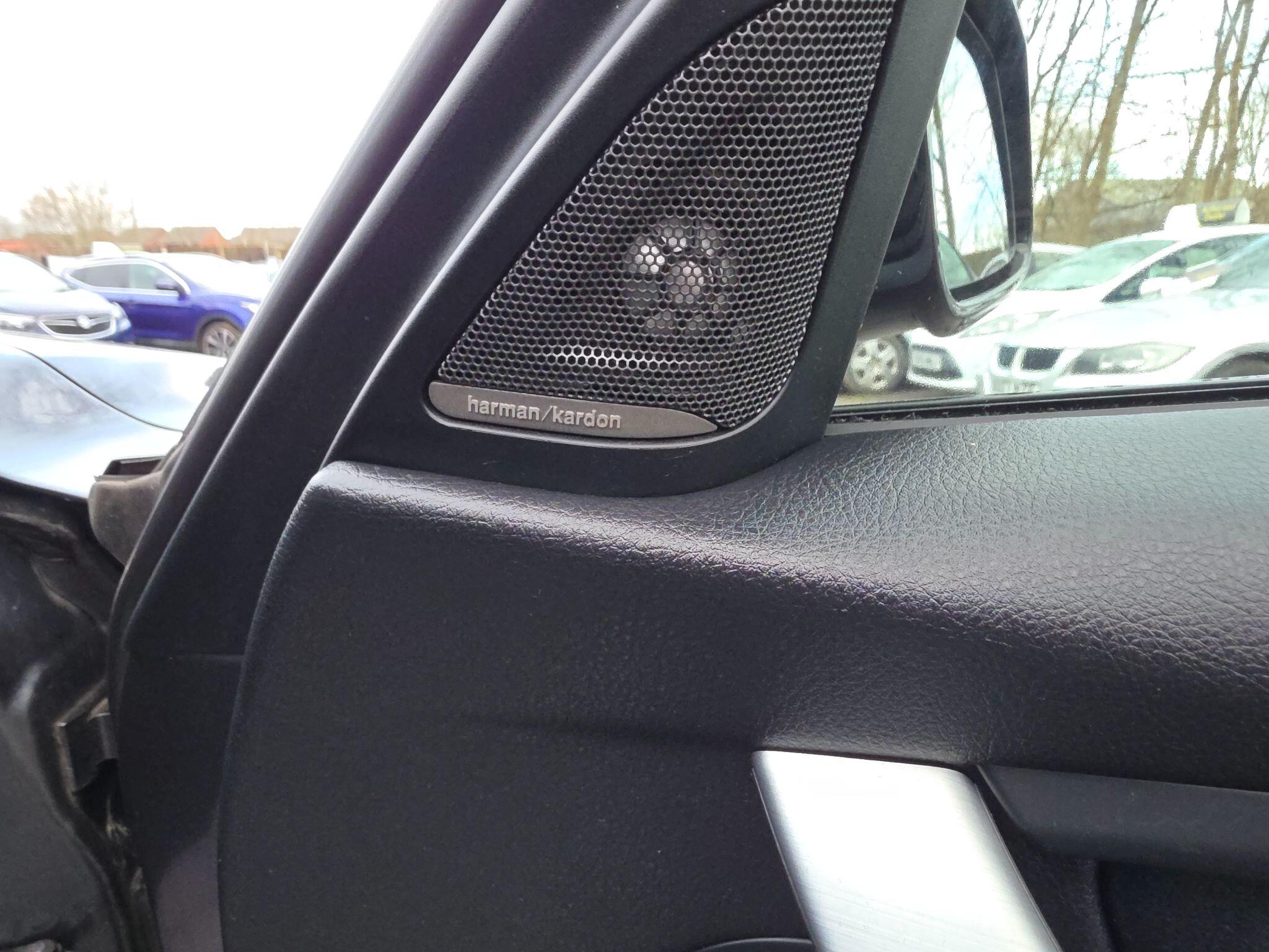 2013 BMW 3 Series image 95