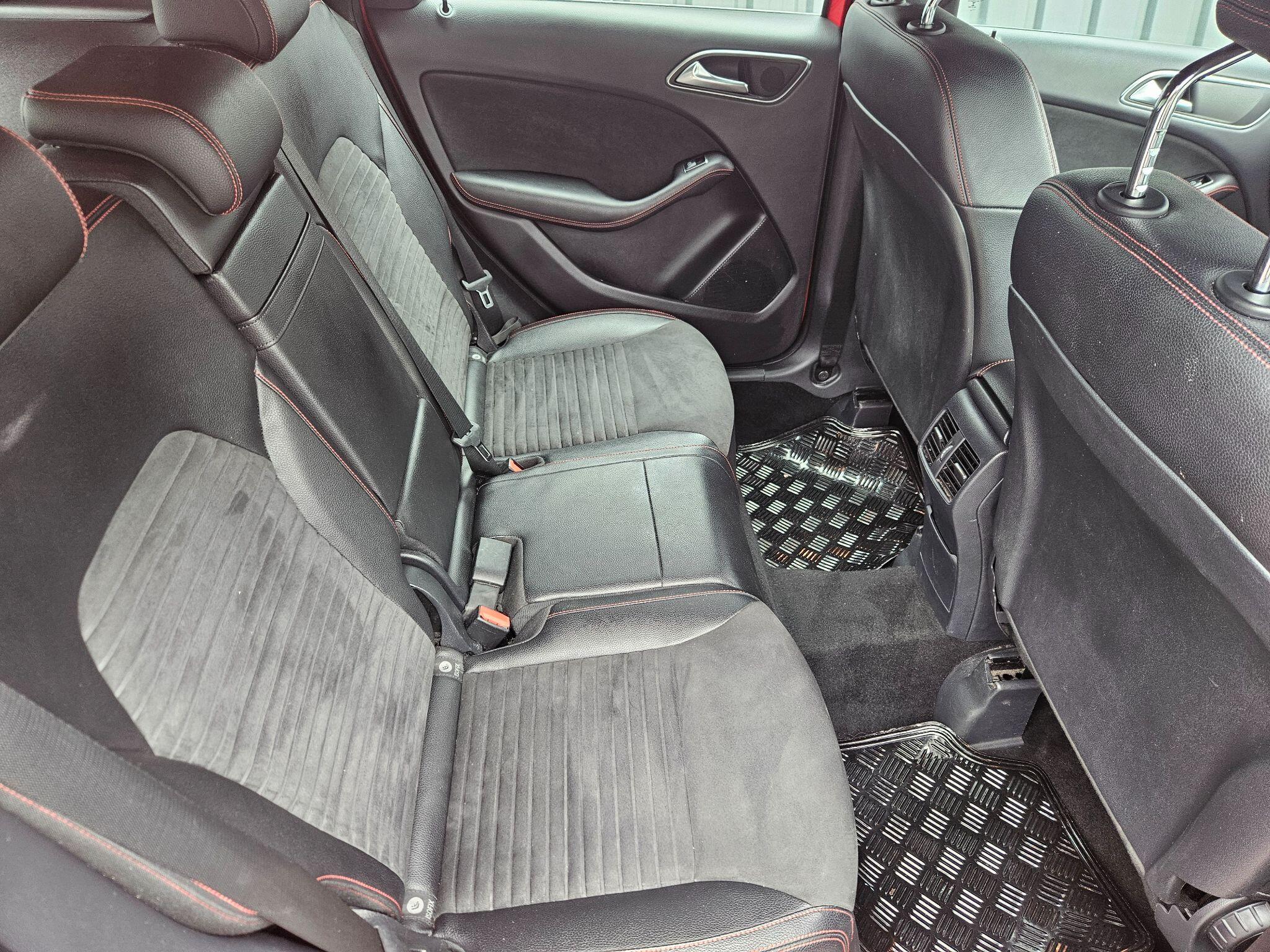 2018 Mercedes-Benz B Class image 43