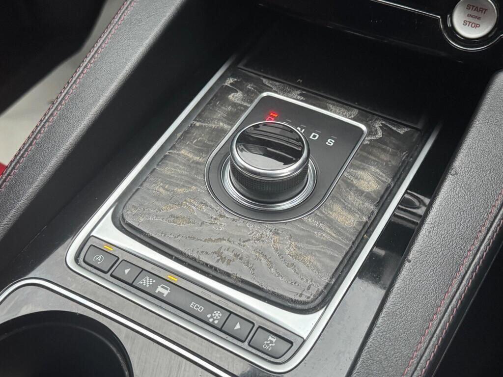 Jaguar F-Pace view 33