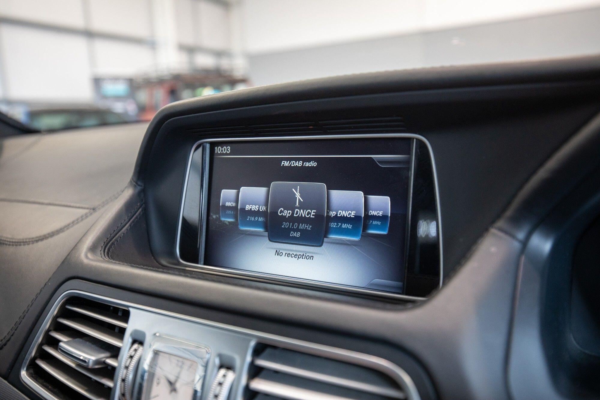 Mercedes-Benz E-Class view 17