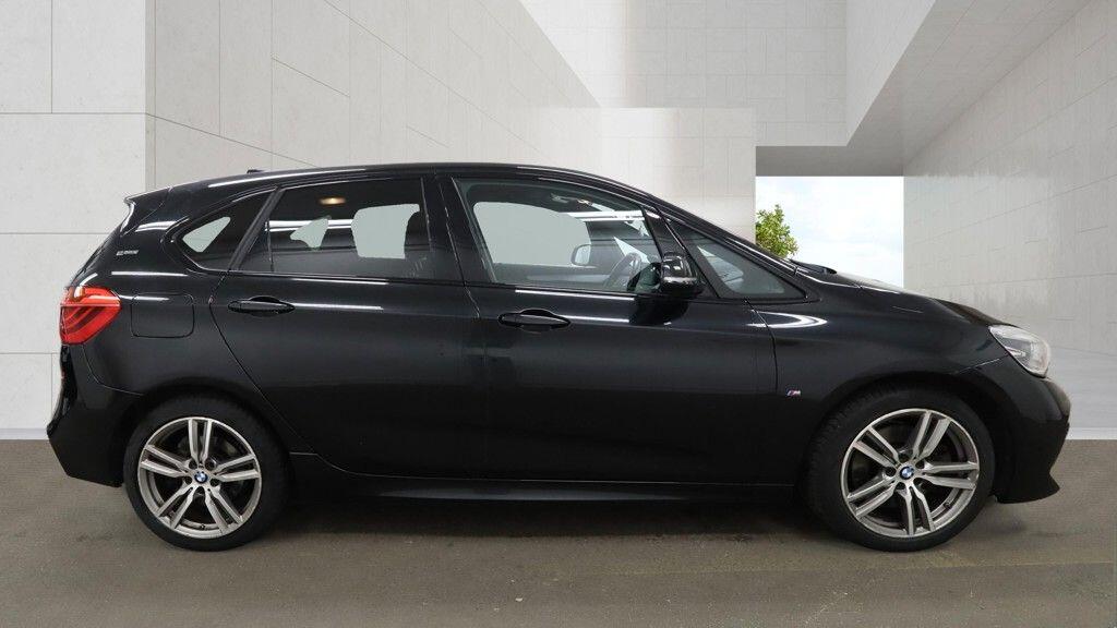 BMW 2 Series view 2
