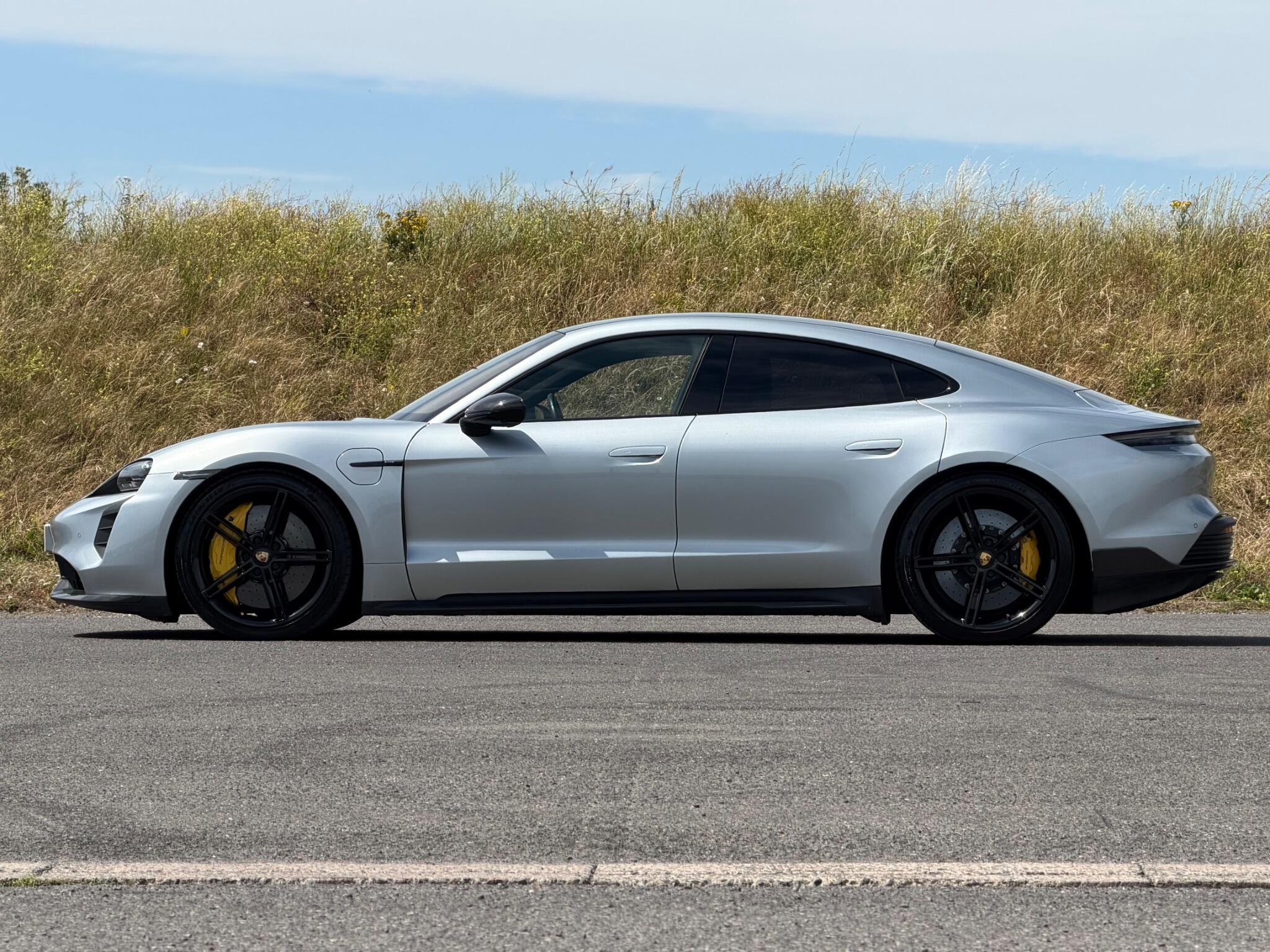 Porsche Taycan view 52