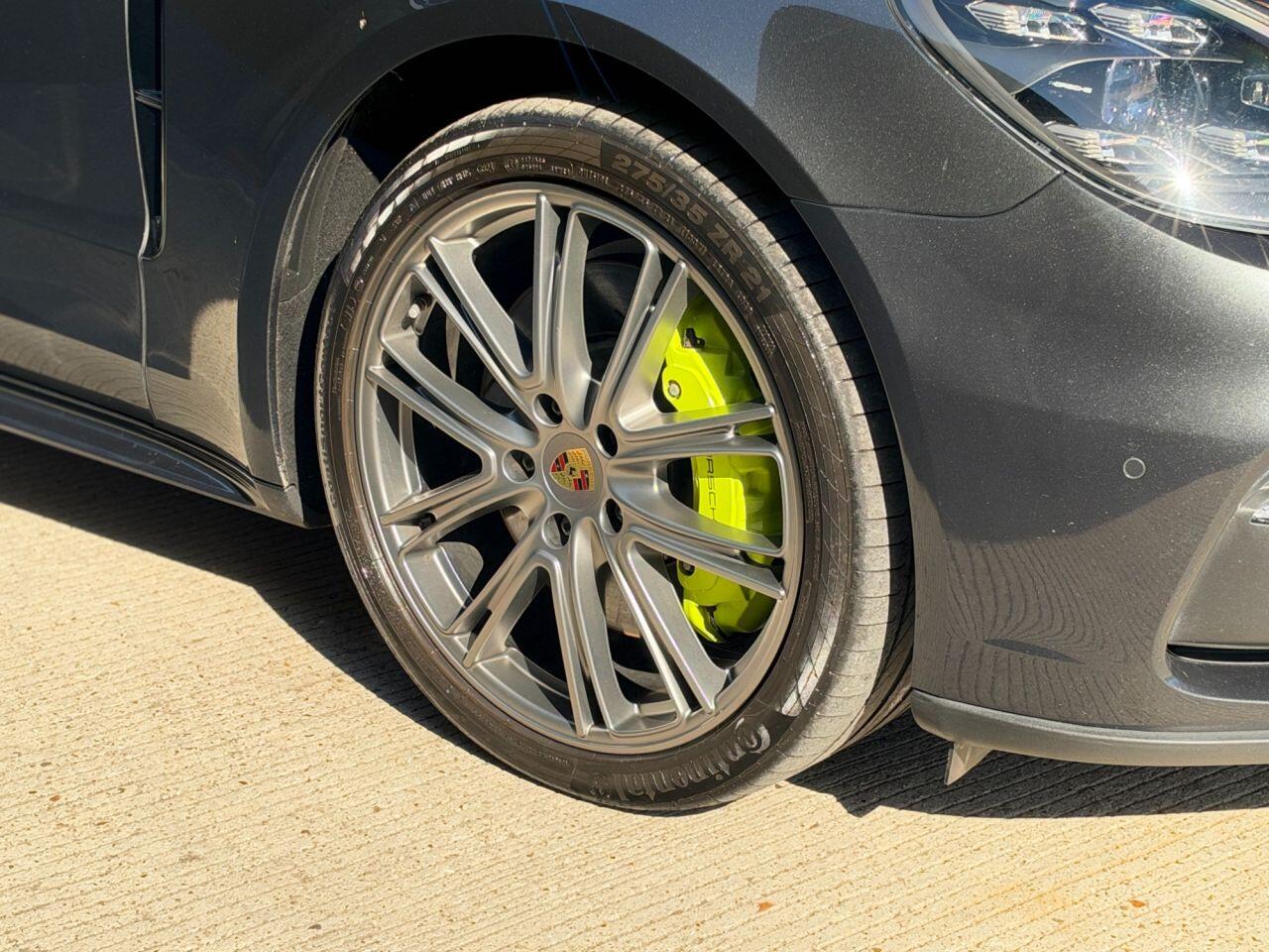 Porsche Panamera view 8