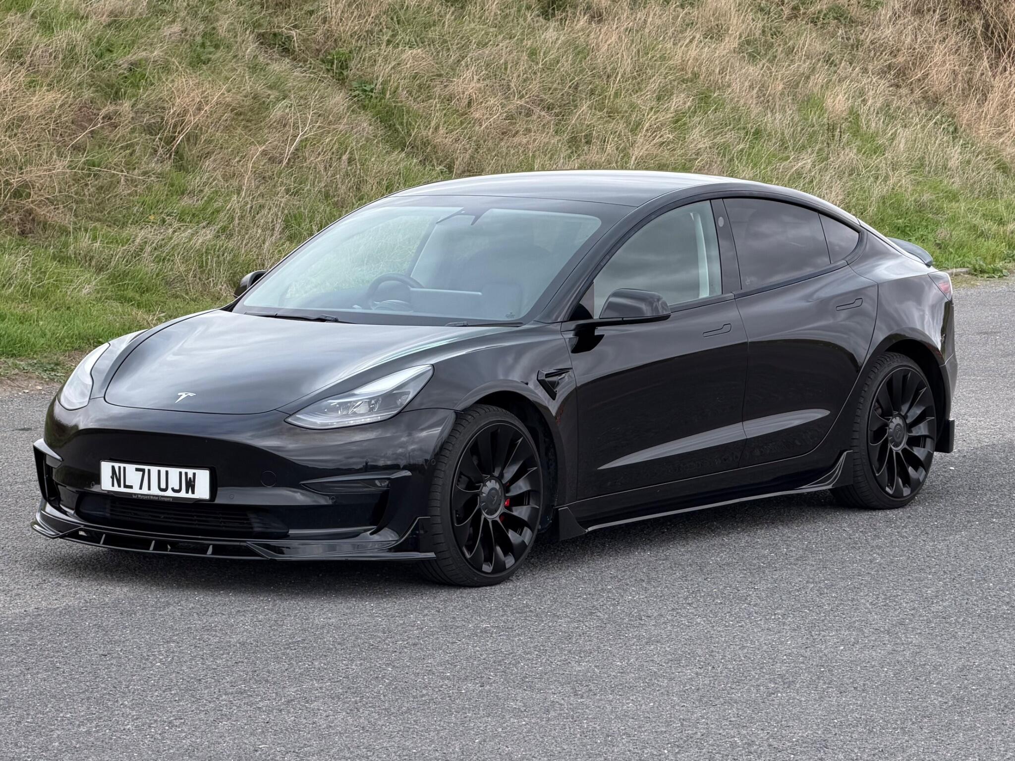 Tesla Model 3 view 43