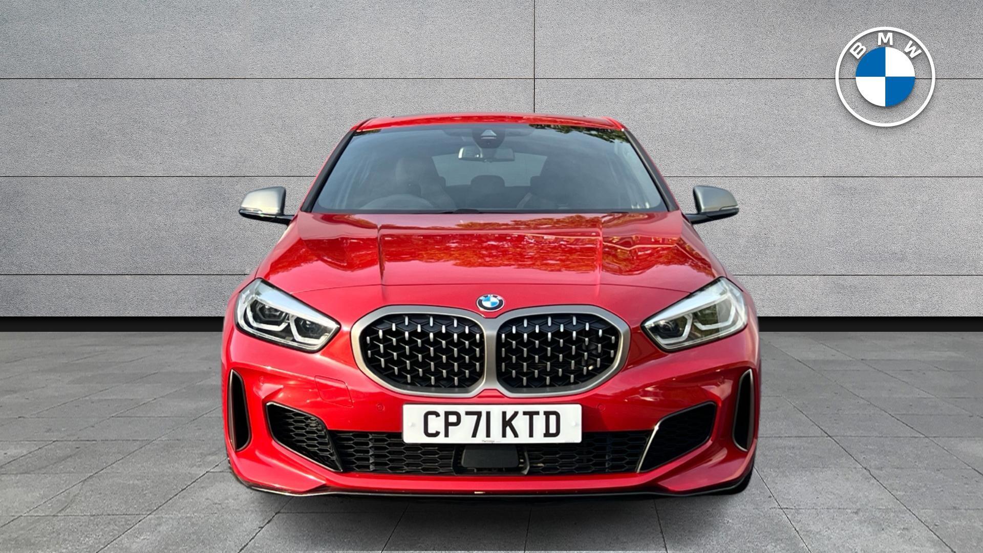 BMW 1 Series view 16