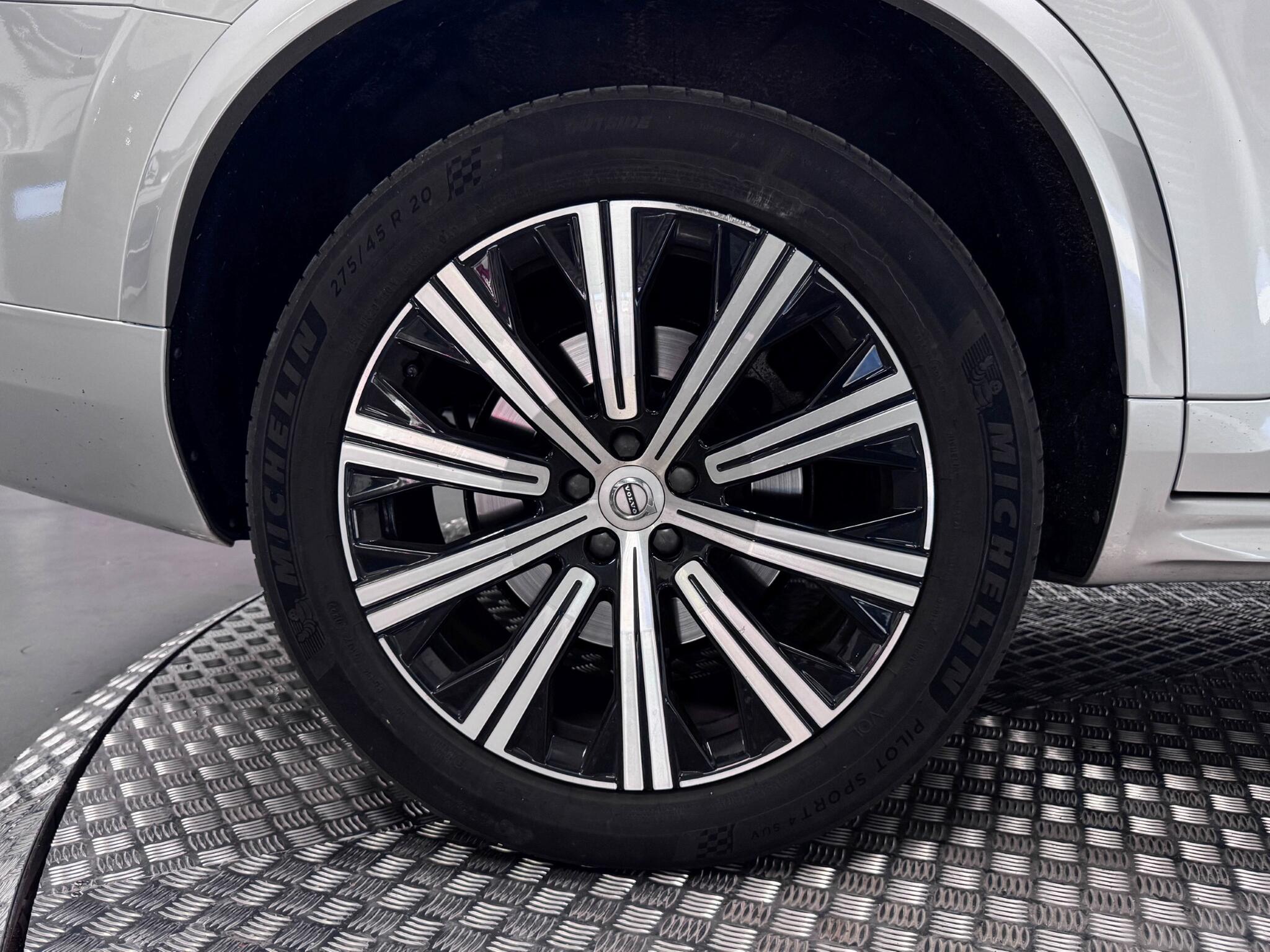 Volvo XC90 view 62