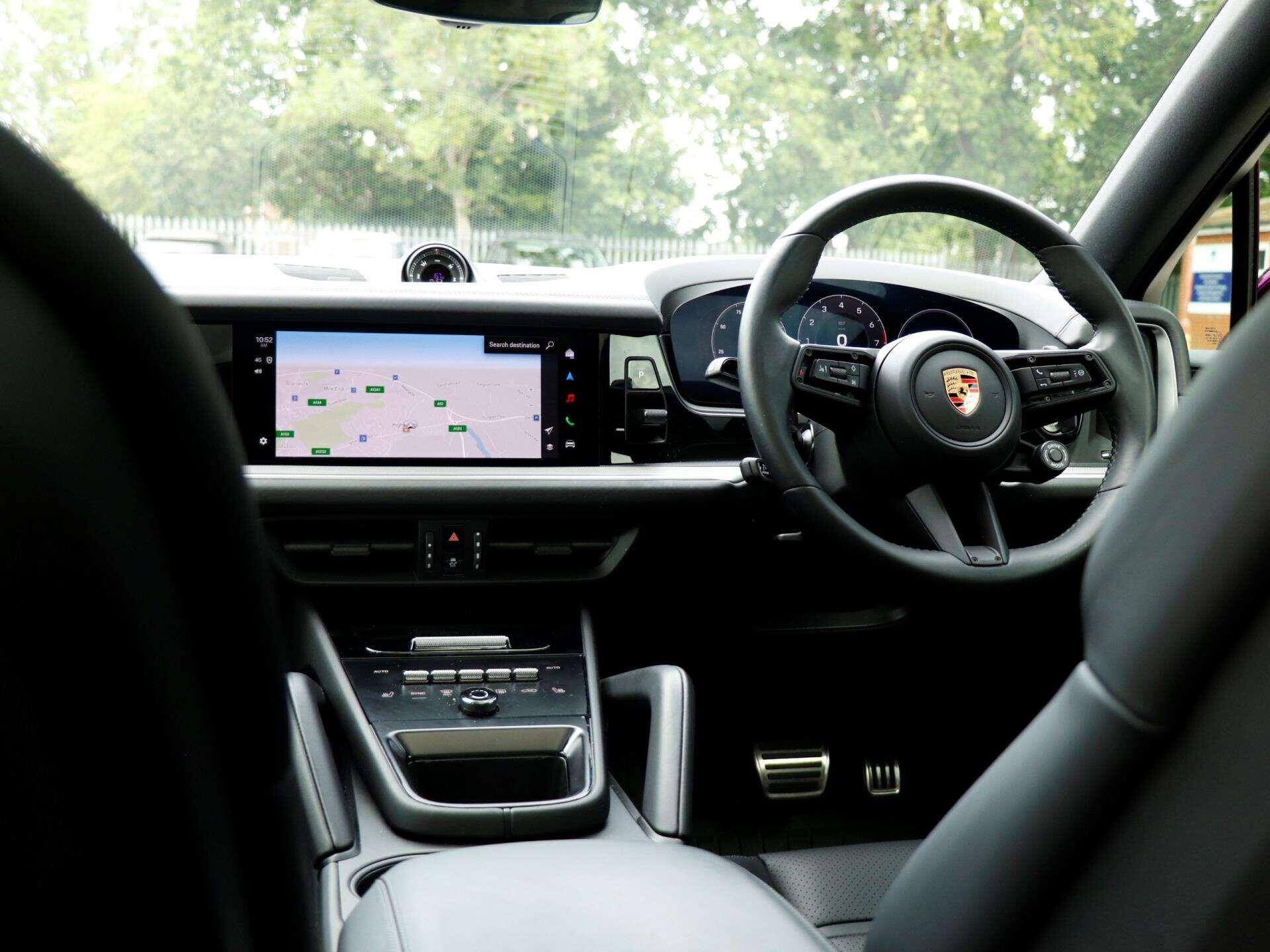 Porsche Cayenne view 12
