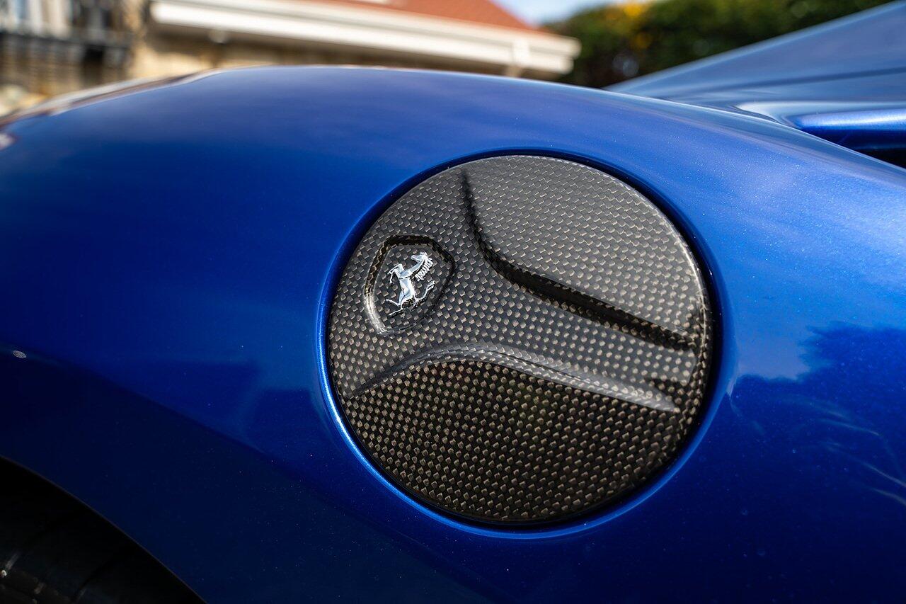 Ferrari F8 Tributo view 126