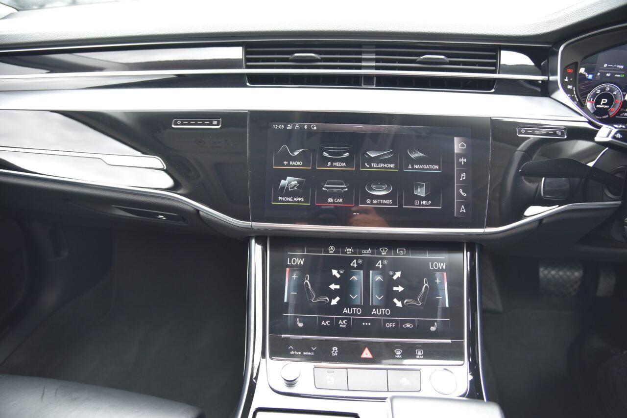 Audi A8 view 37