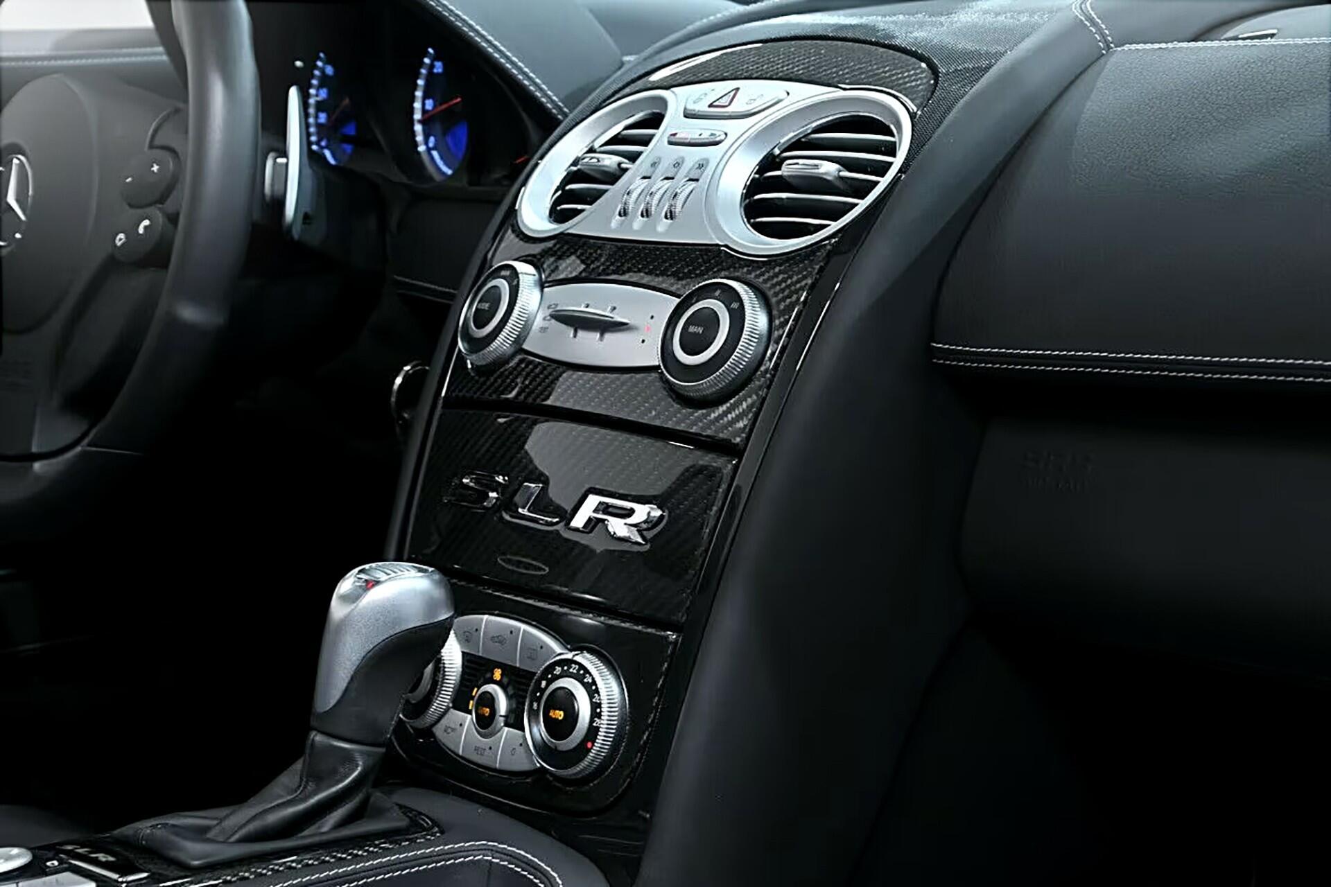 Mercedes-Benz SLR Mclaren view 6