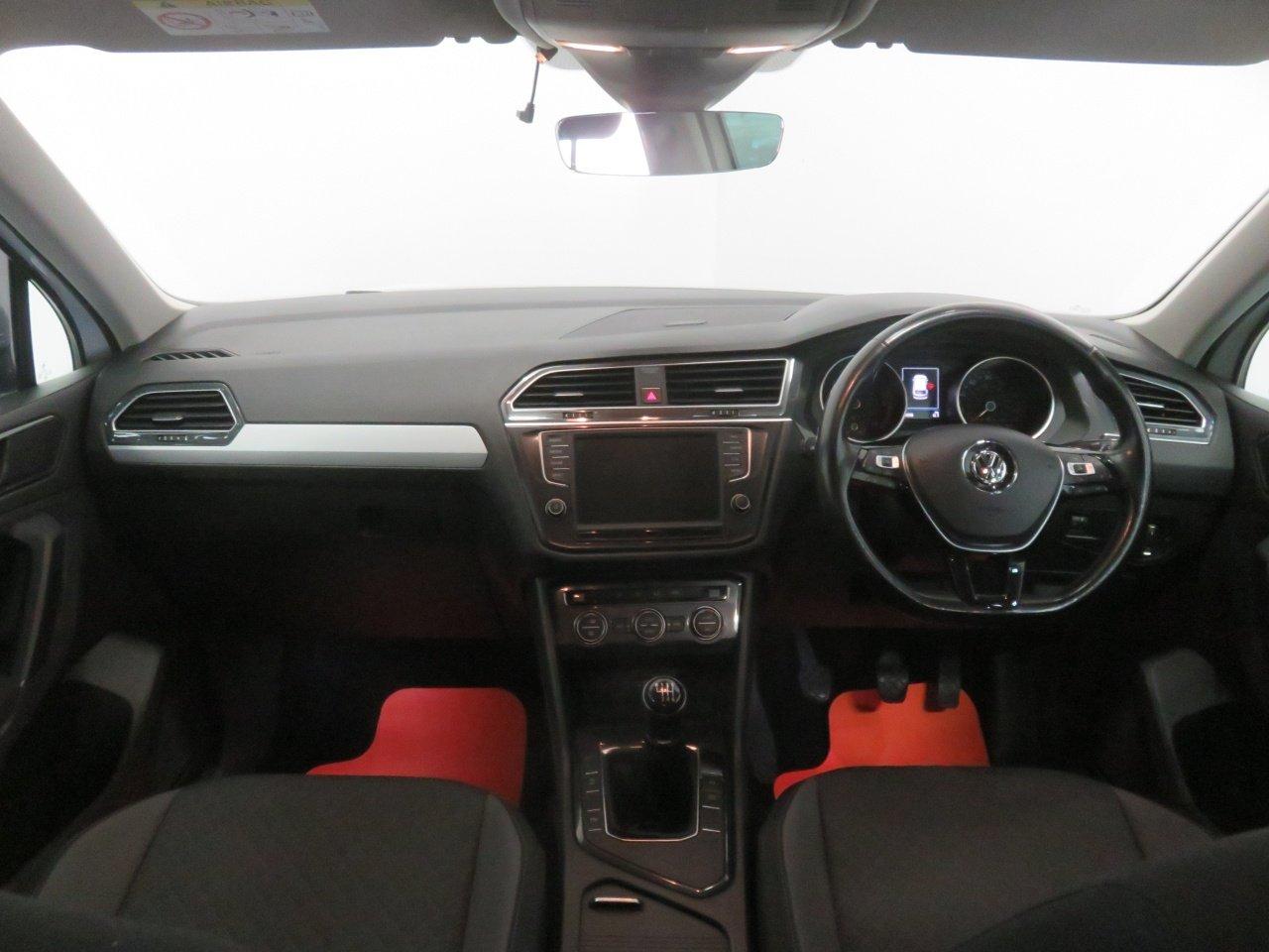 Volkswagen Tiguan view 27