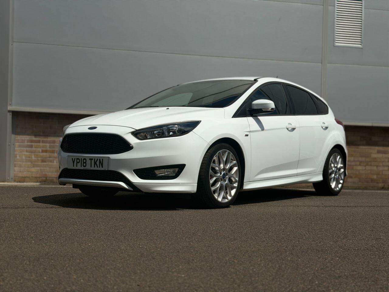 Ford Focus view 96