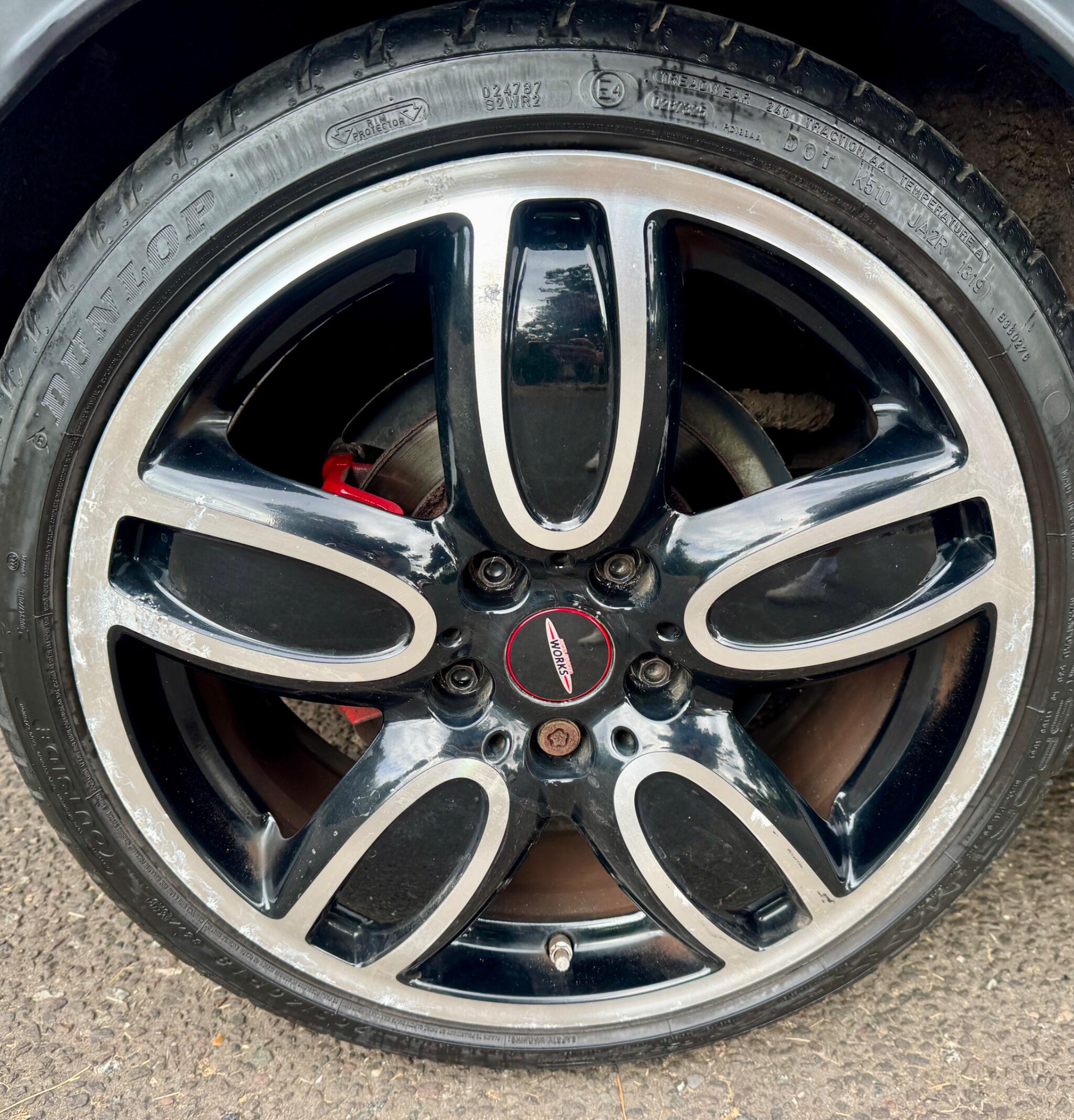 Mini Convertible view 51