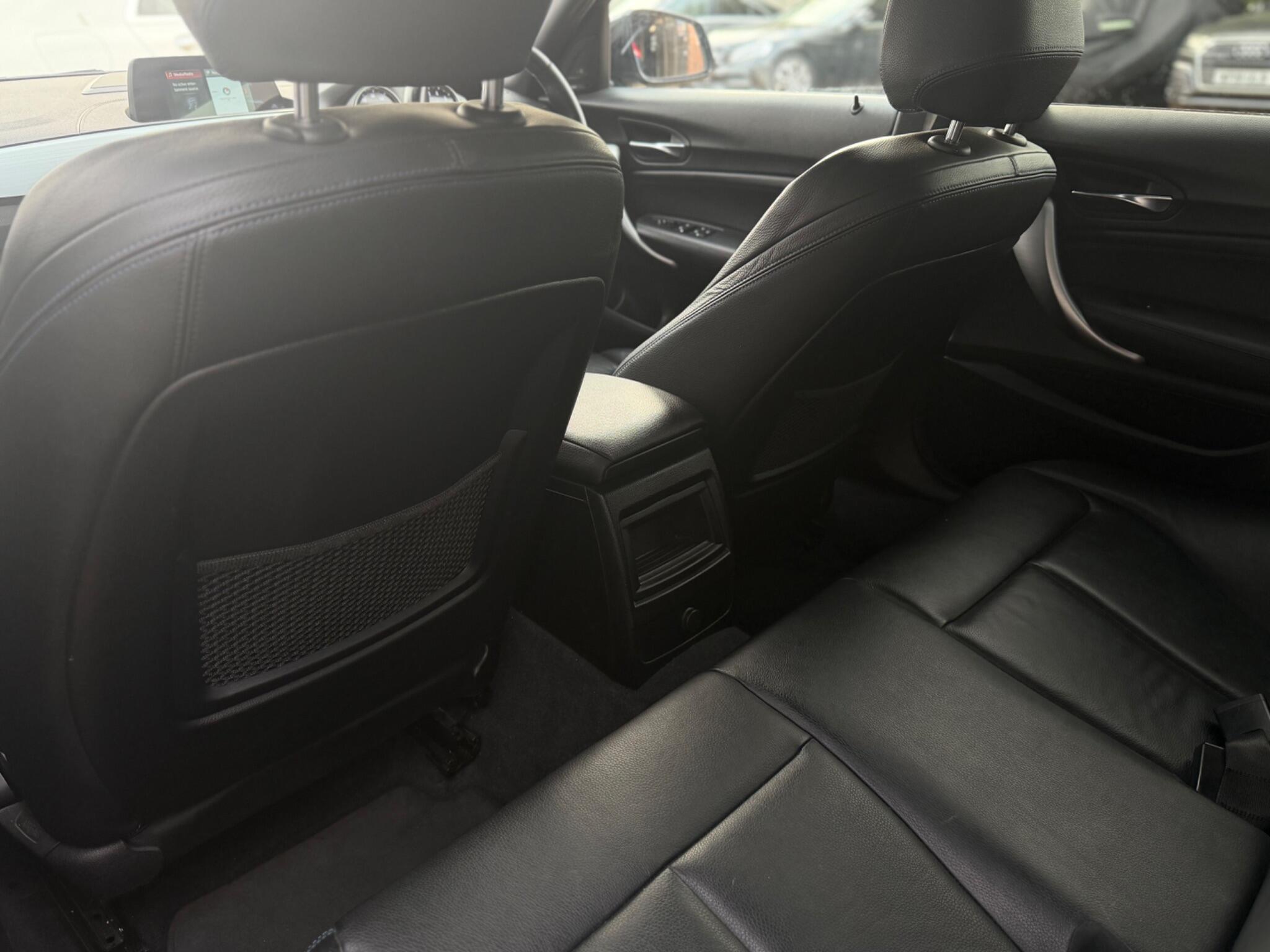 BMW 1 Series view 33