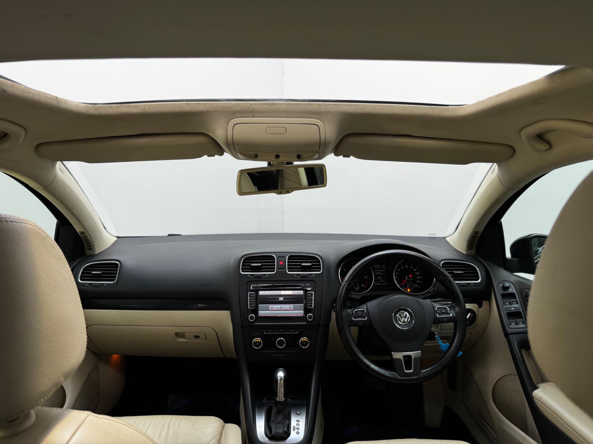 Volkswagen Golf view 38