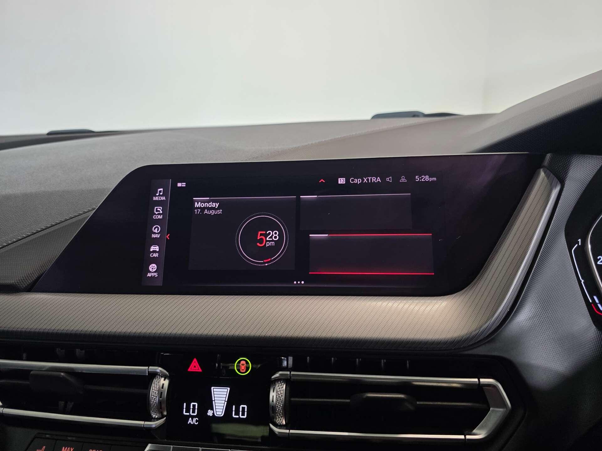 BMW 1 Series view 31