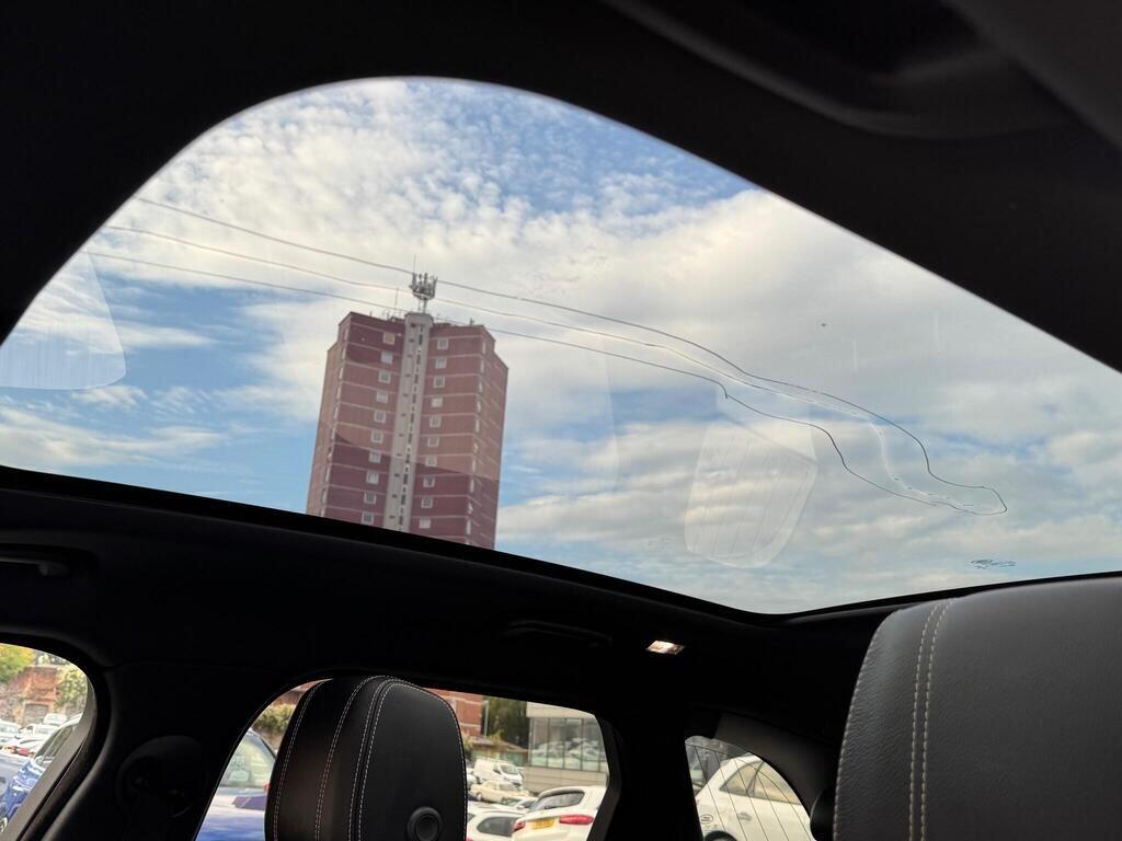 Land Rover Range Rover Velar view 19