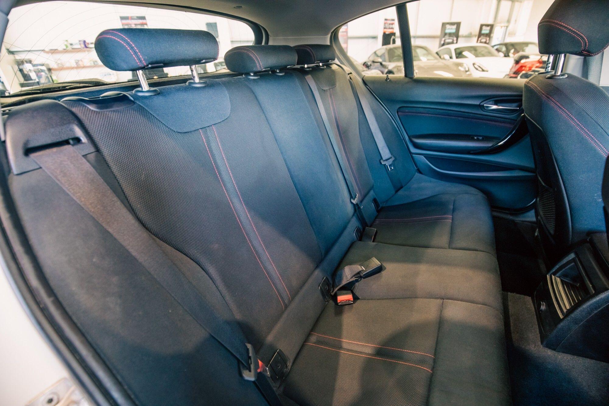 BMW 1 Series view 8