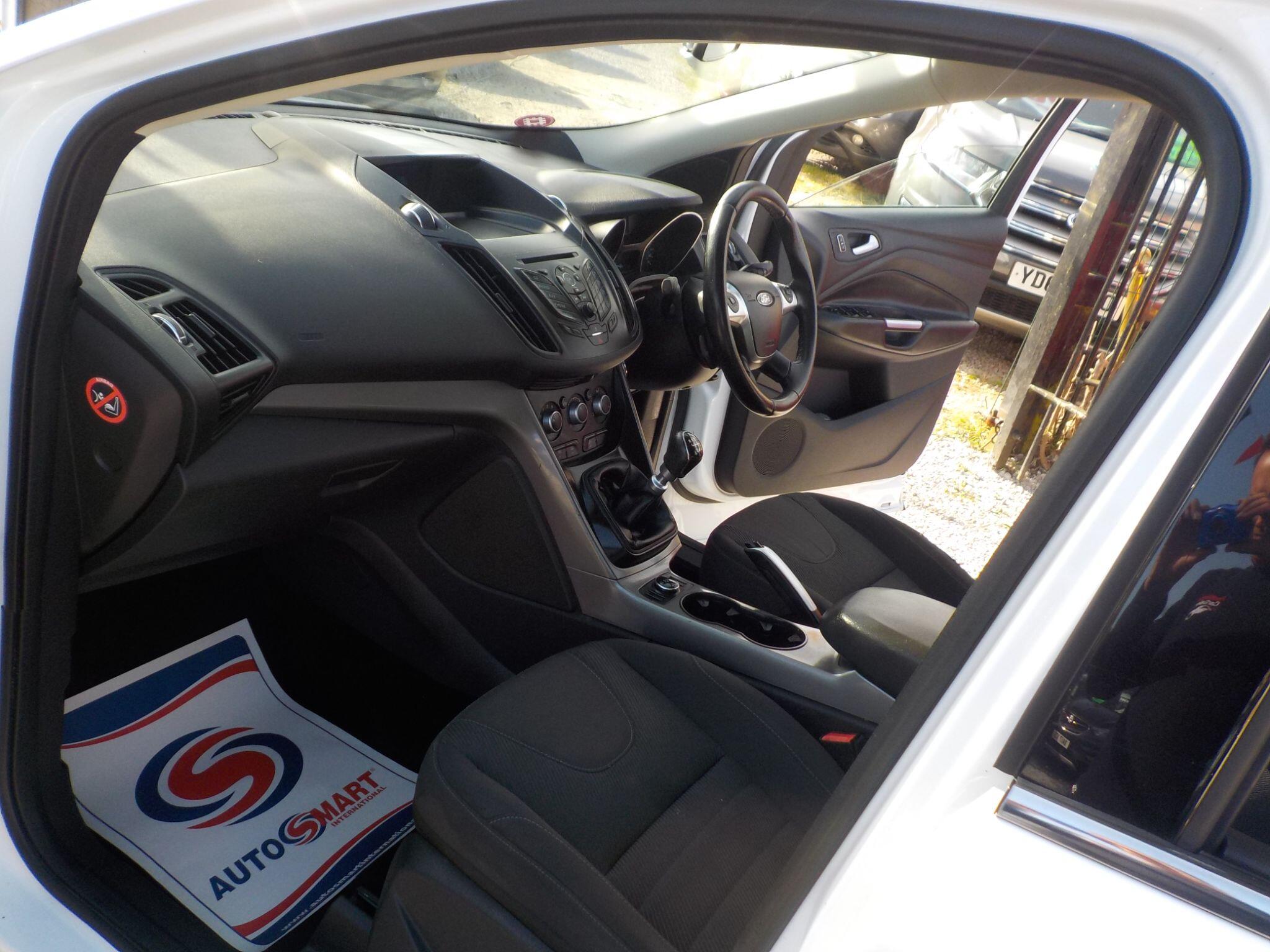 Ford Kuga 2.0 TDCi Zetec 2WD Euro 6 (s/s) 5dr