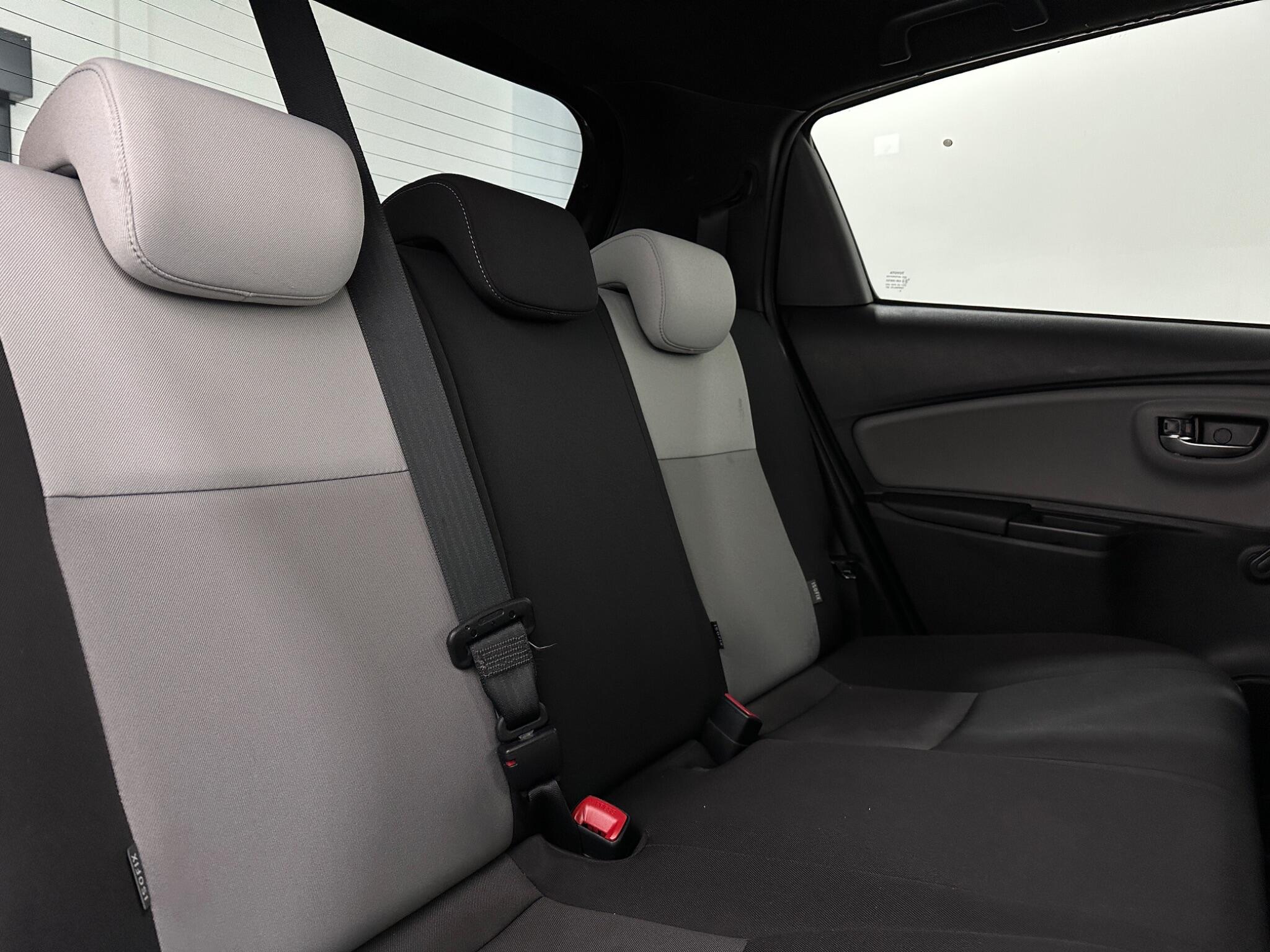 Toyota Yaris view 39